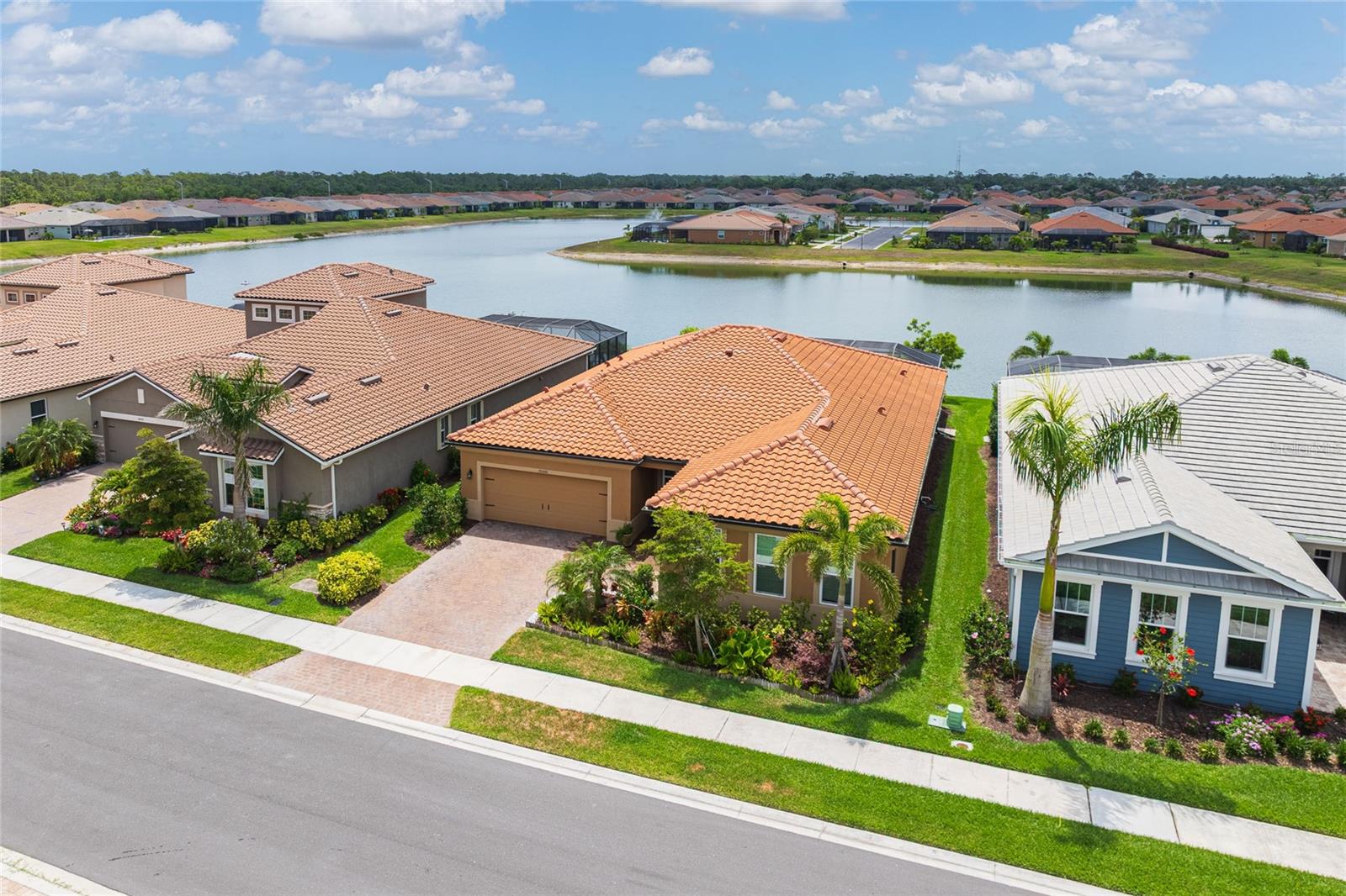 Image 42 of 82 For 20660 Ovid Lane