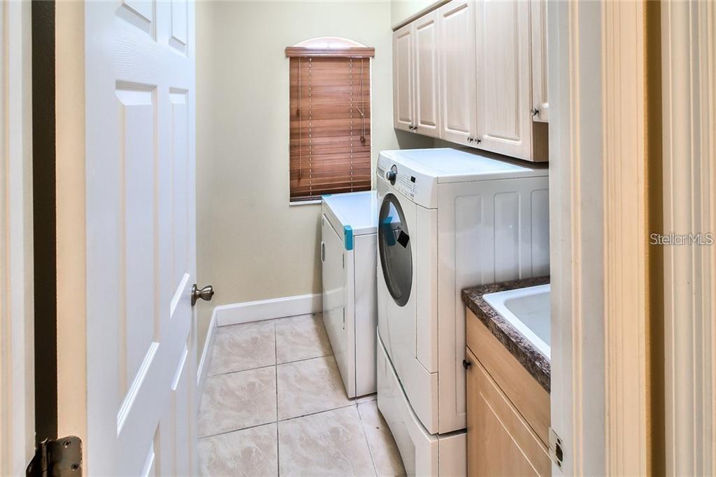 Image 9 of 13 For 1424 Cranberry Boulevard