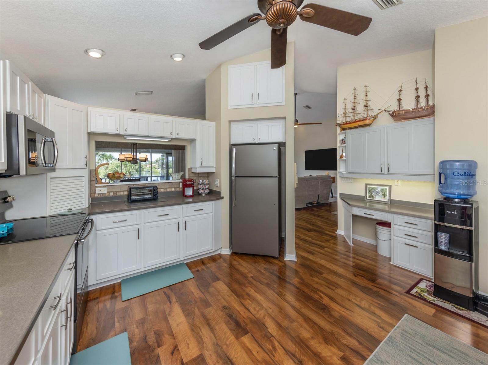 Image 17 of 74 For 13314 Prentice Avenue