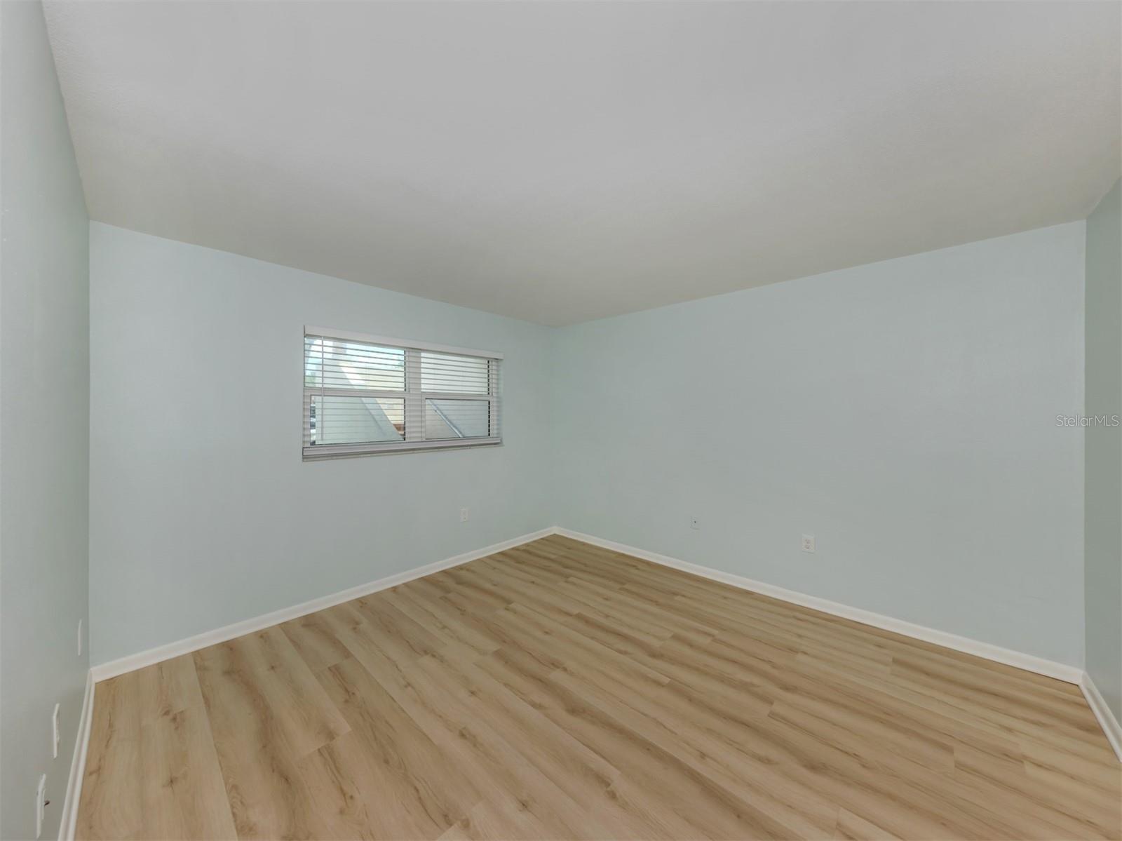 Image 16 of 60 For 758 Village Circle 106
