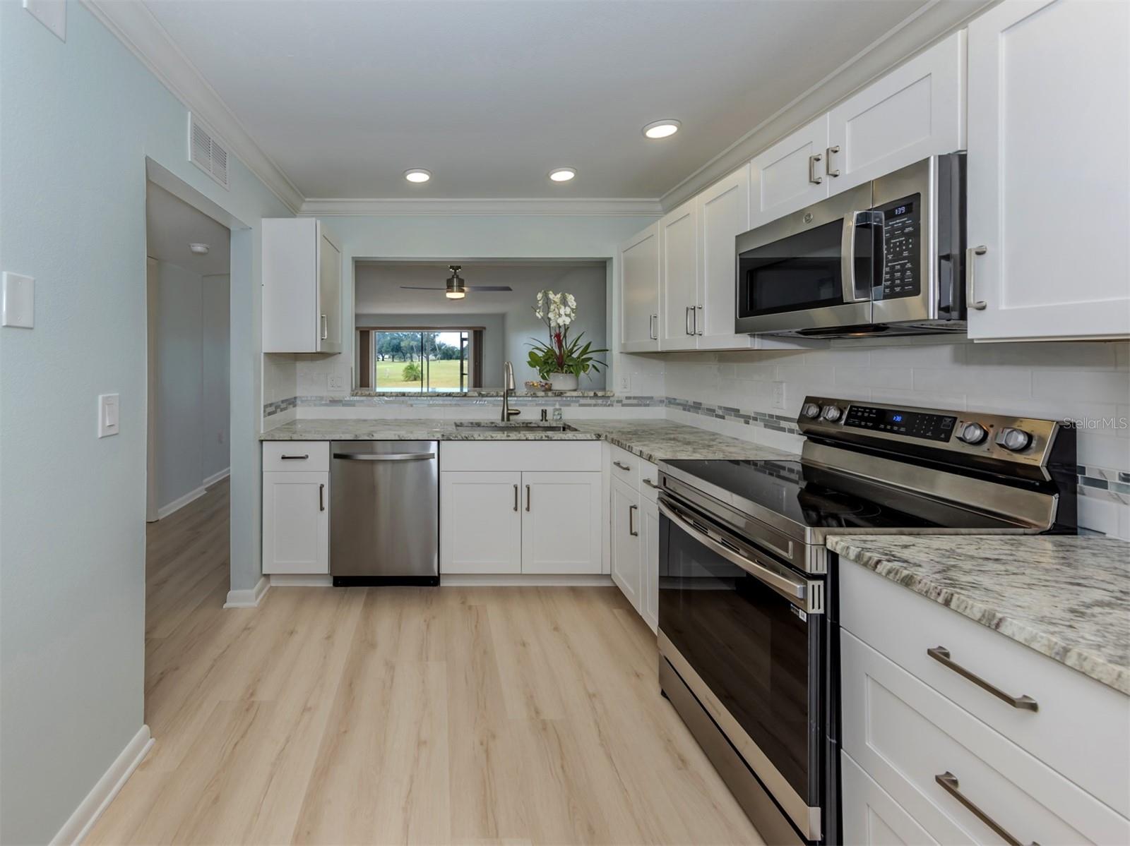 Image 24 of 60 For 758 Village Circle 106