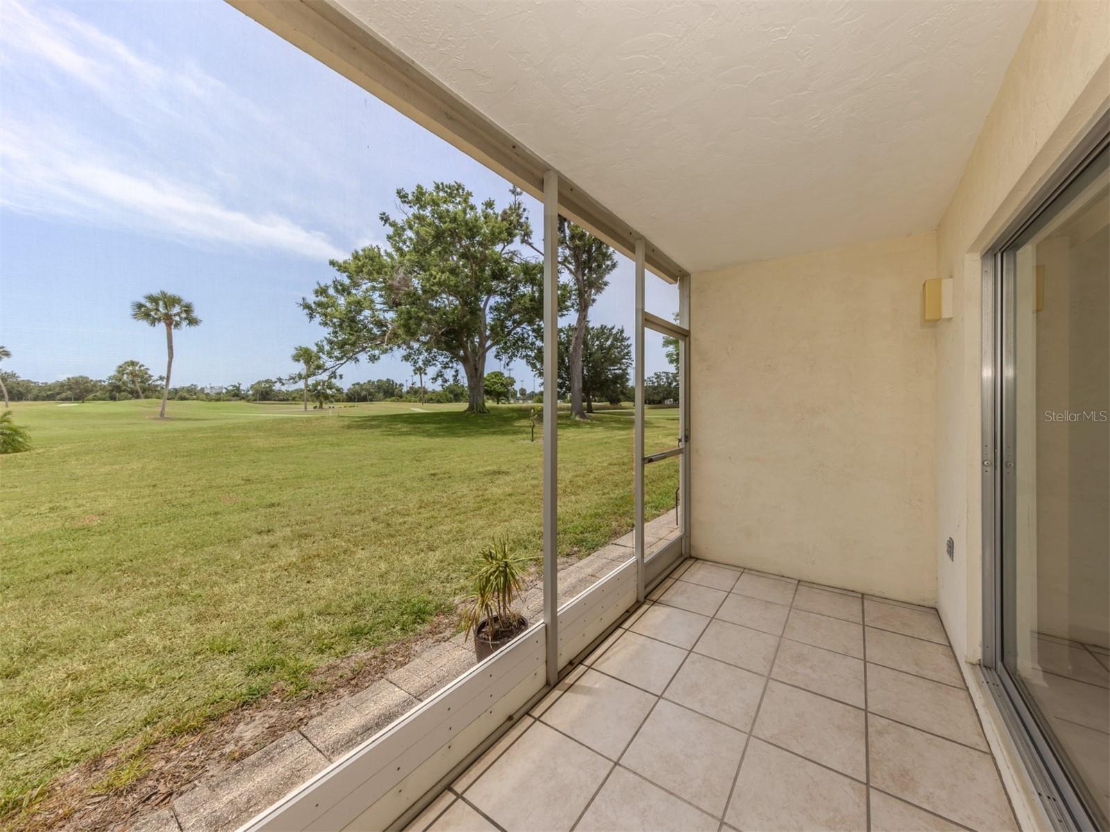 Image 27 of 60 For 758 Village Circle 106
