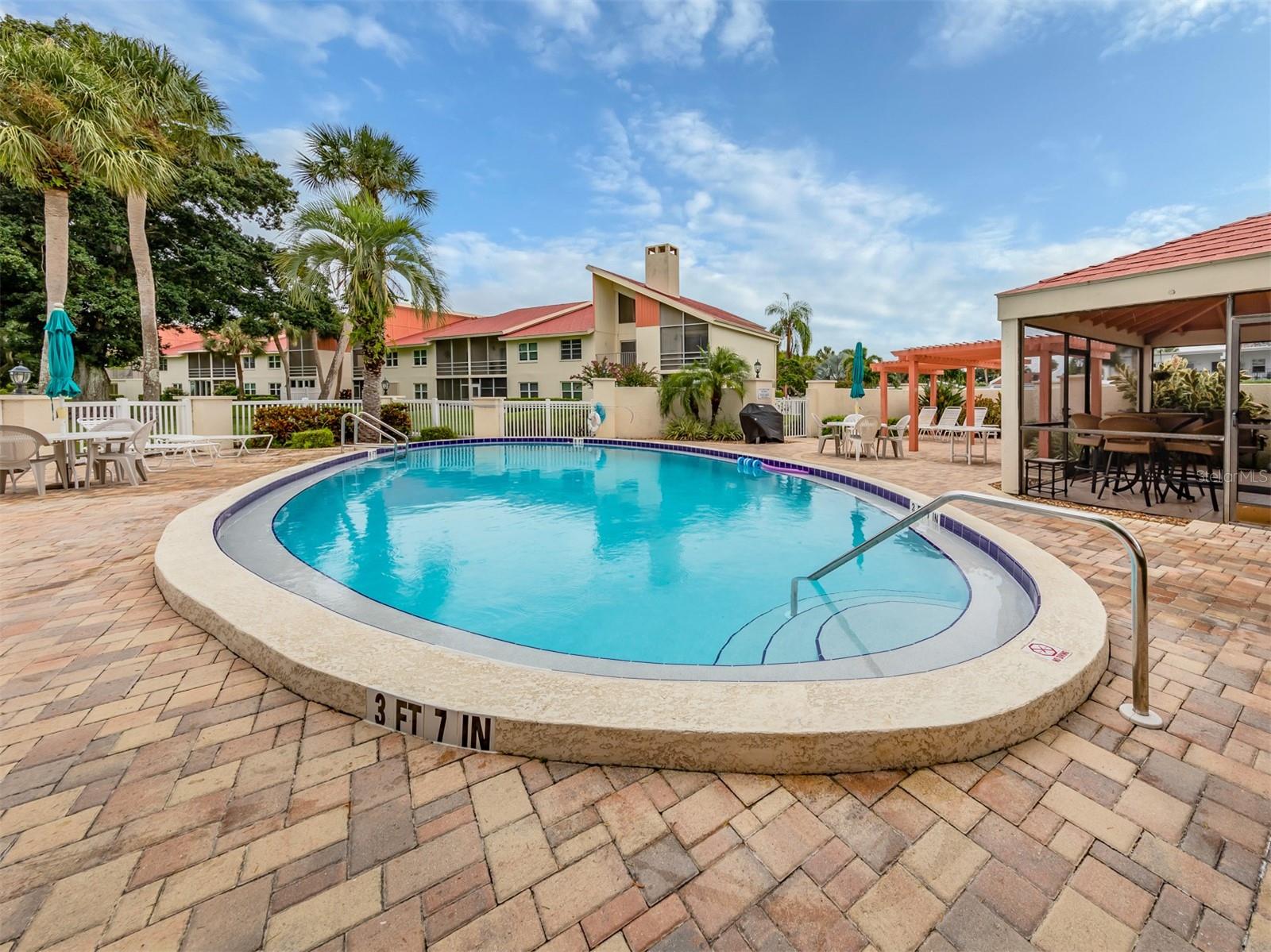 Image 36 of 60 For 758 Village Circle 106