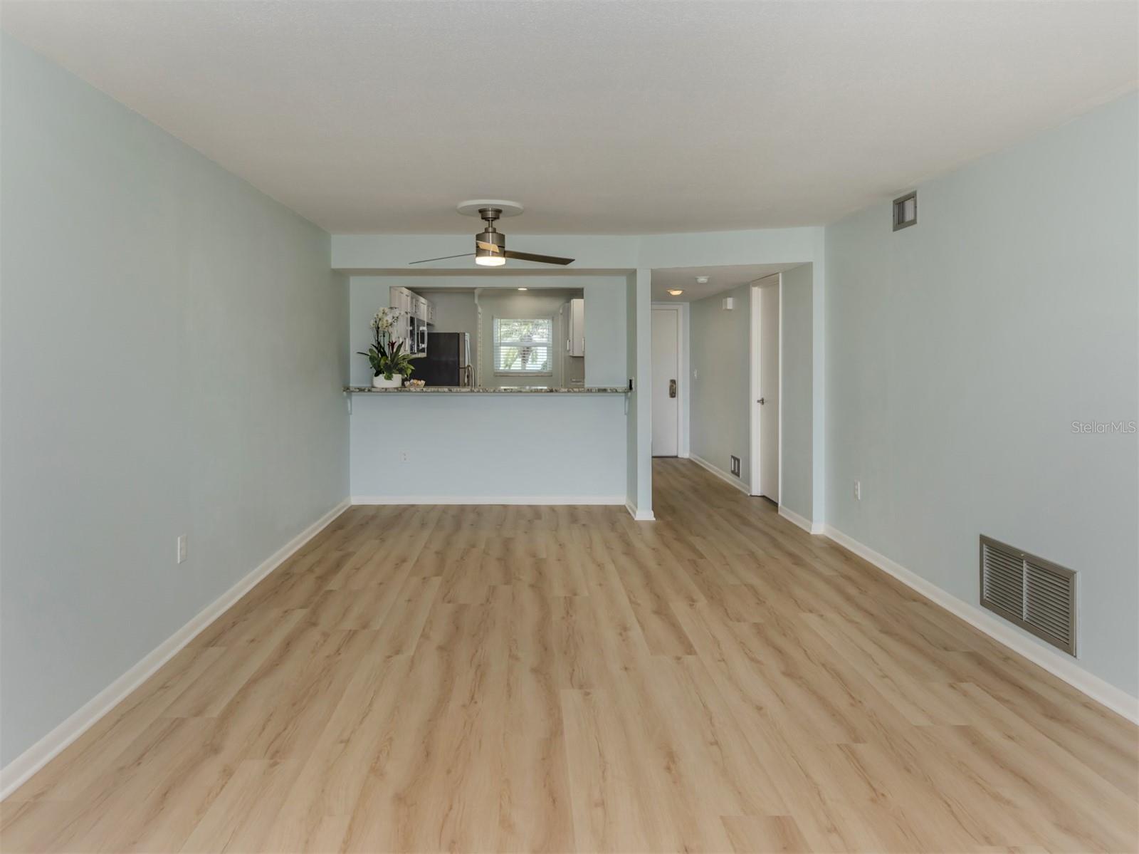 Image 4 of 60 For 758 Village Circle 106