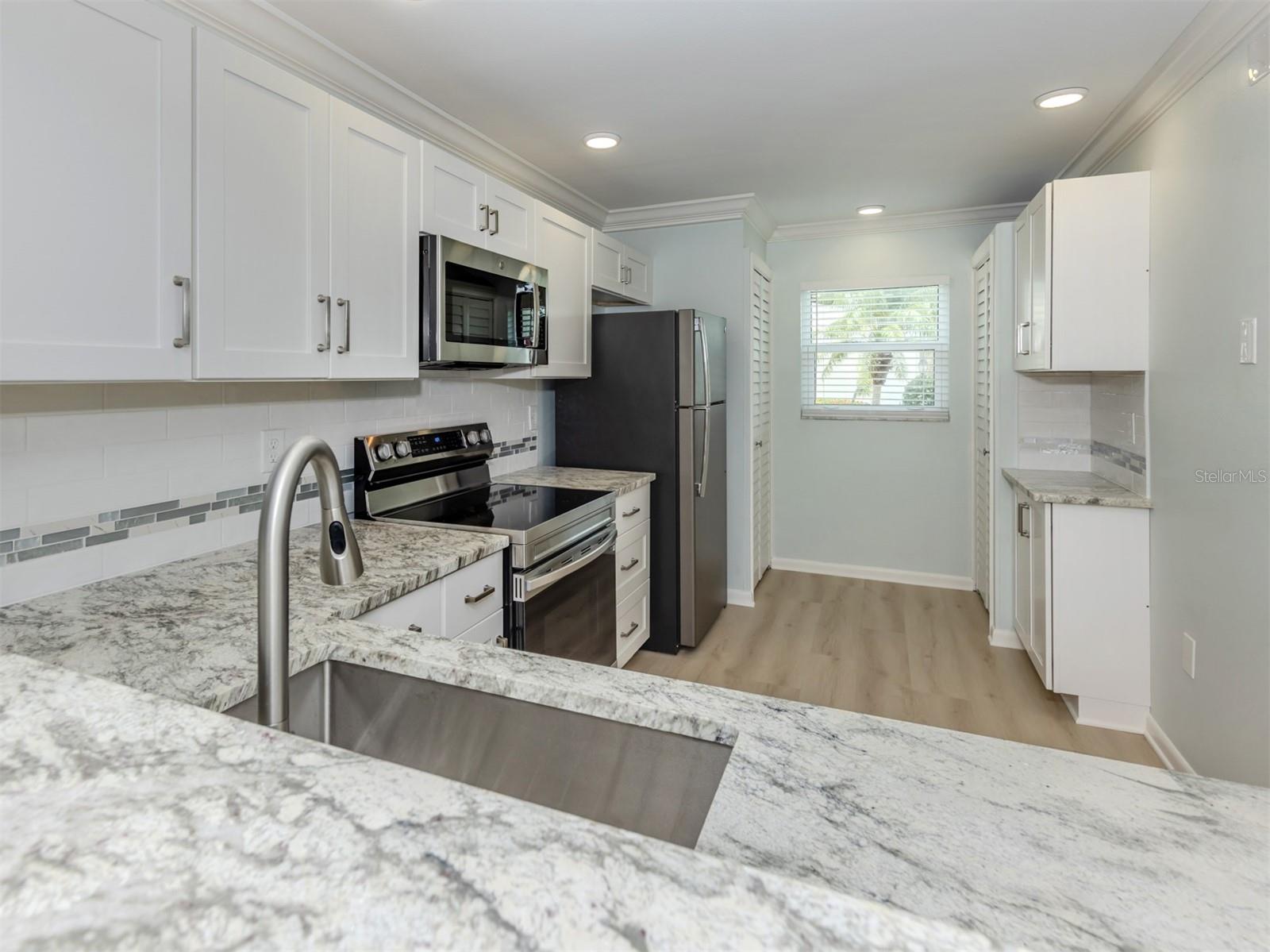 Image 6 of 60 For 758 Village Circle 106