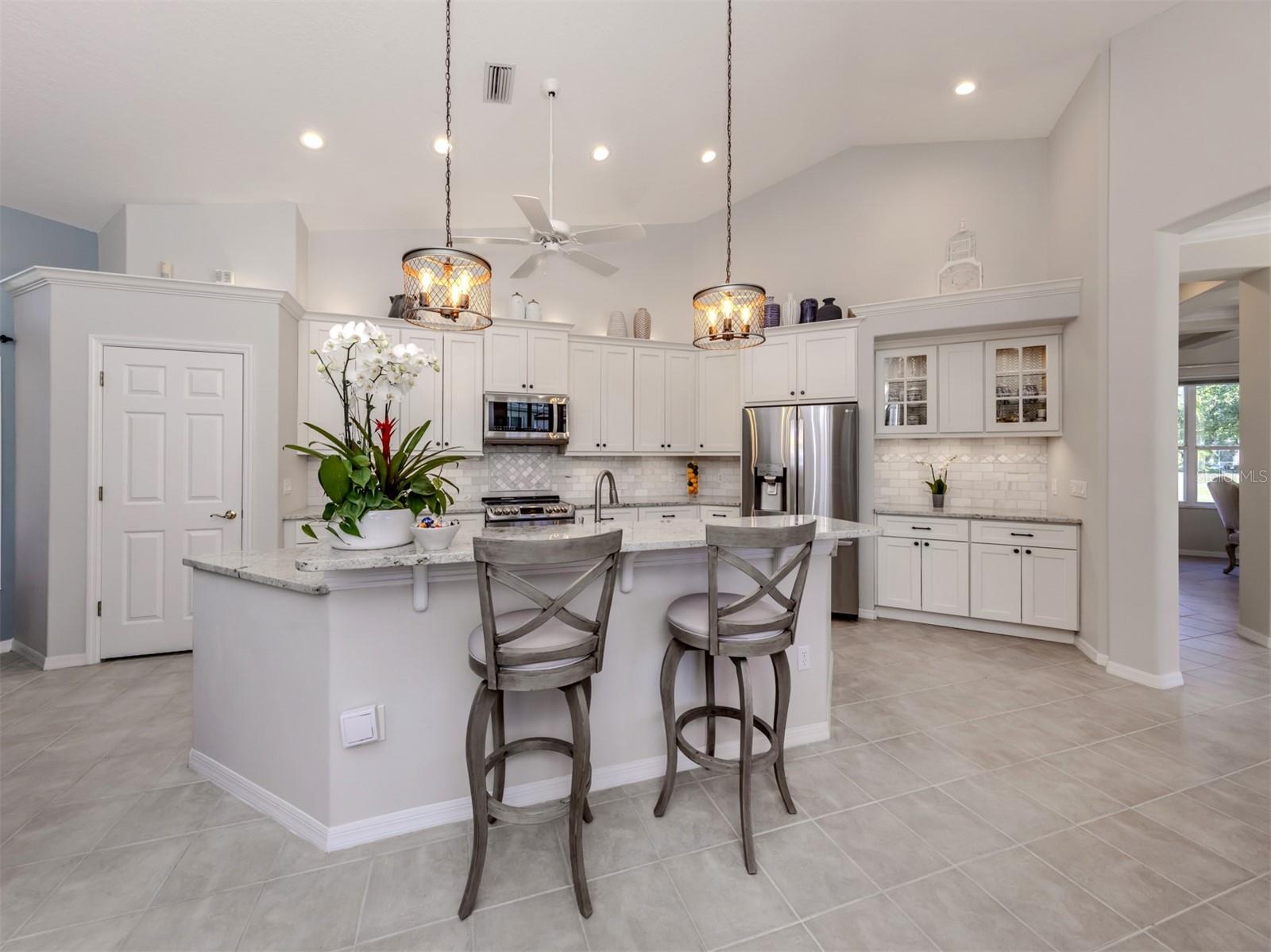 Image 15 of 70 For 396 Lansbrook Drive