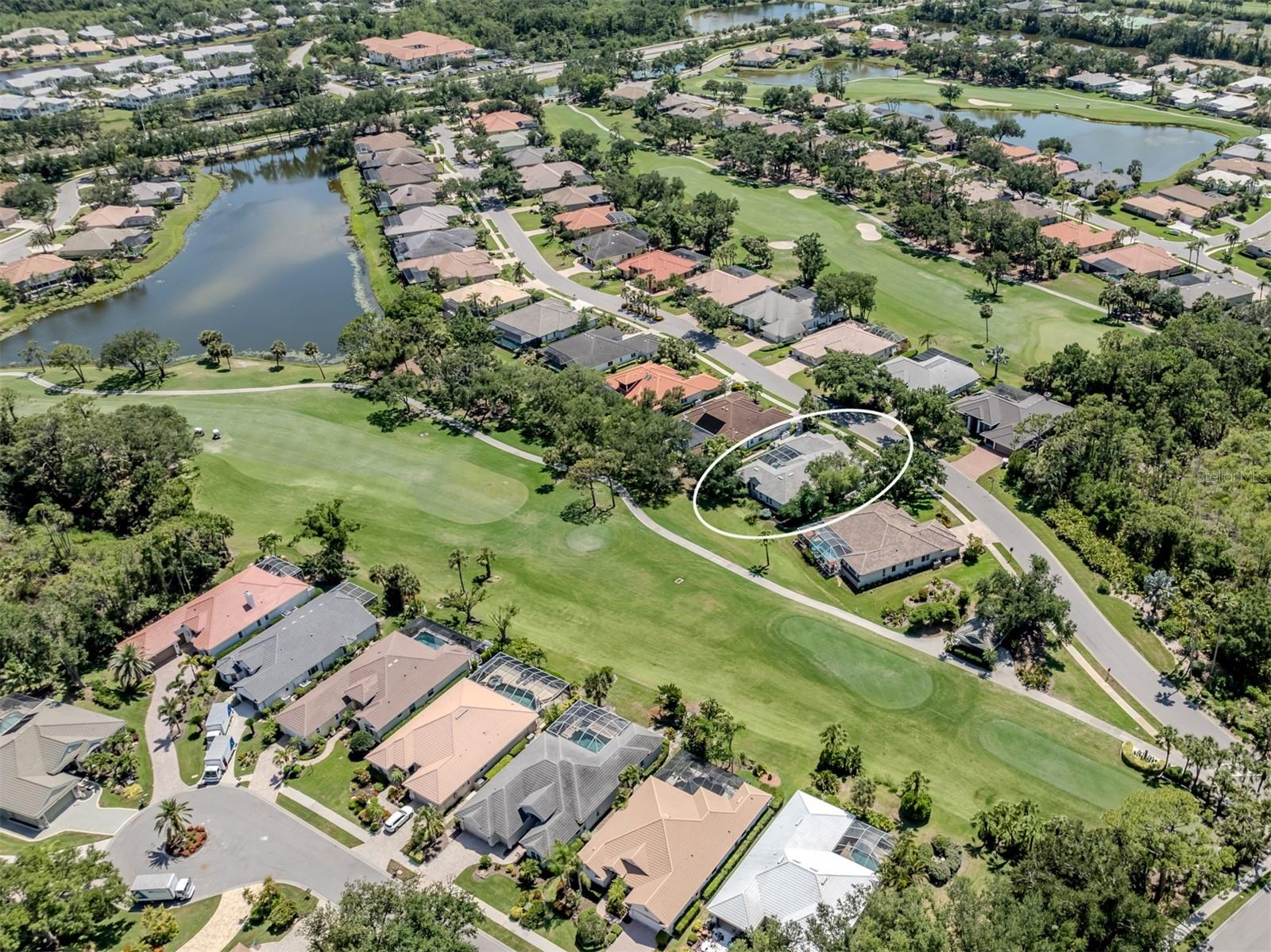 Image 3 of 70 For 396 Lansbrook Drive