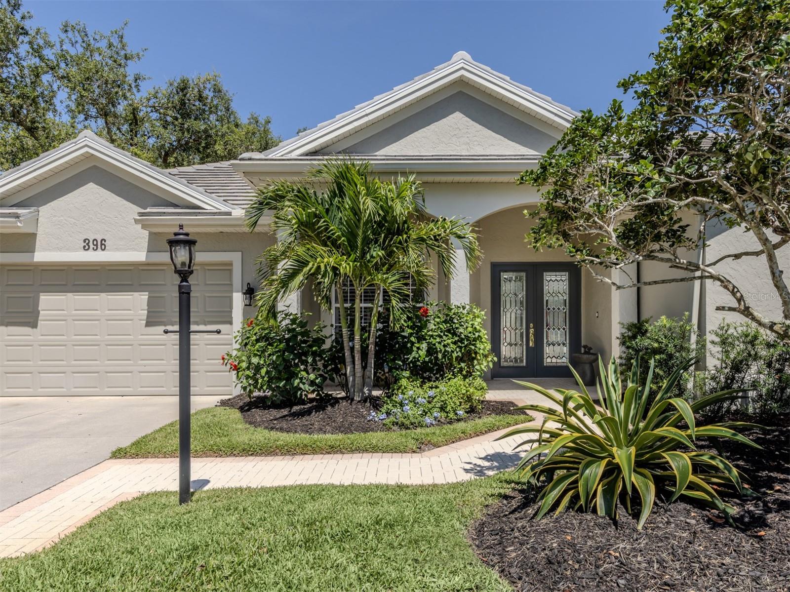 Image 33 of 70 For 396 Lansbrook Drive