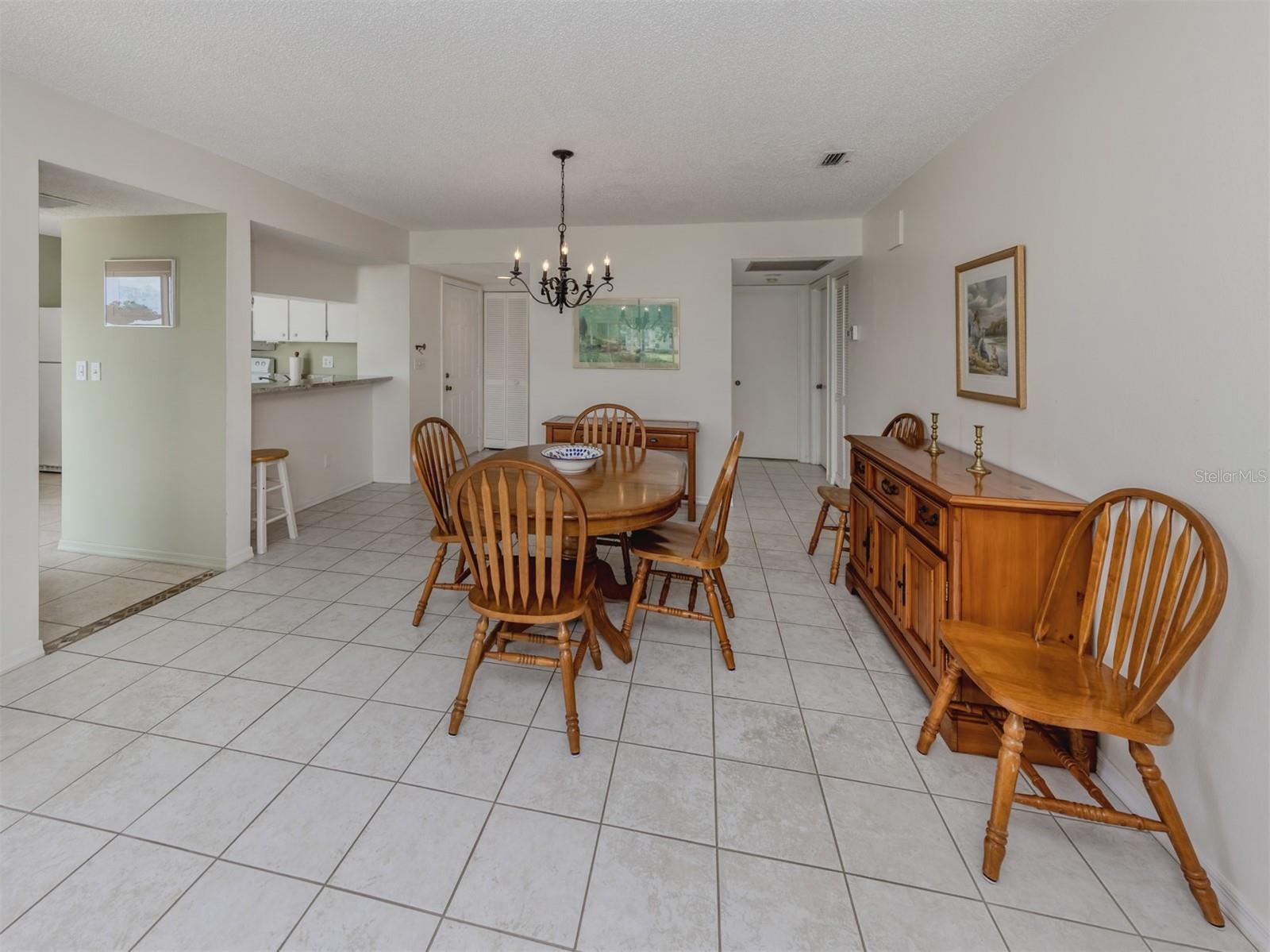 Image 11 of 85 For 232 Cerromar Way 38