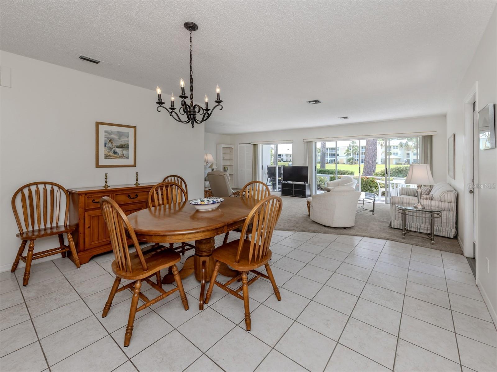 Image 13 of 85 For 232 Cerromar Way 38