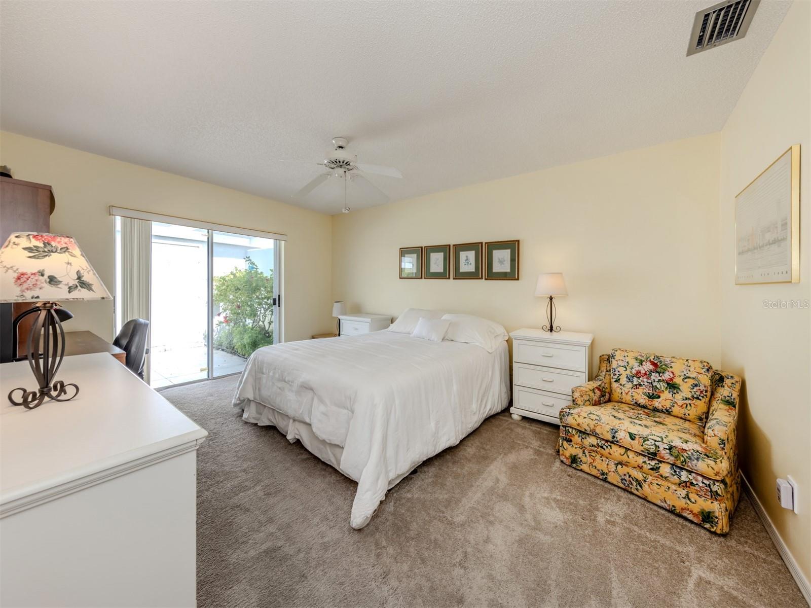 Image 19 of 85 For 232 Cerromar Way 38