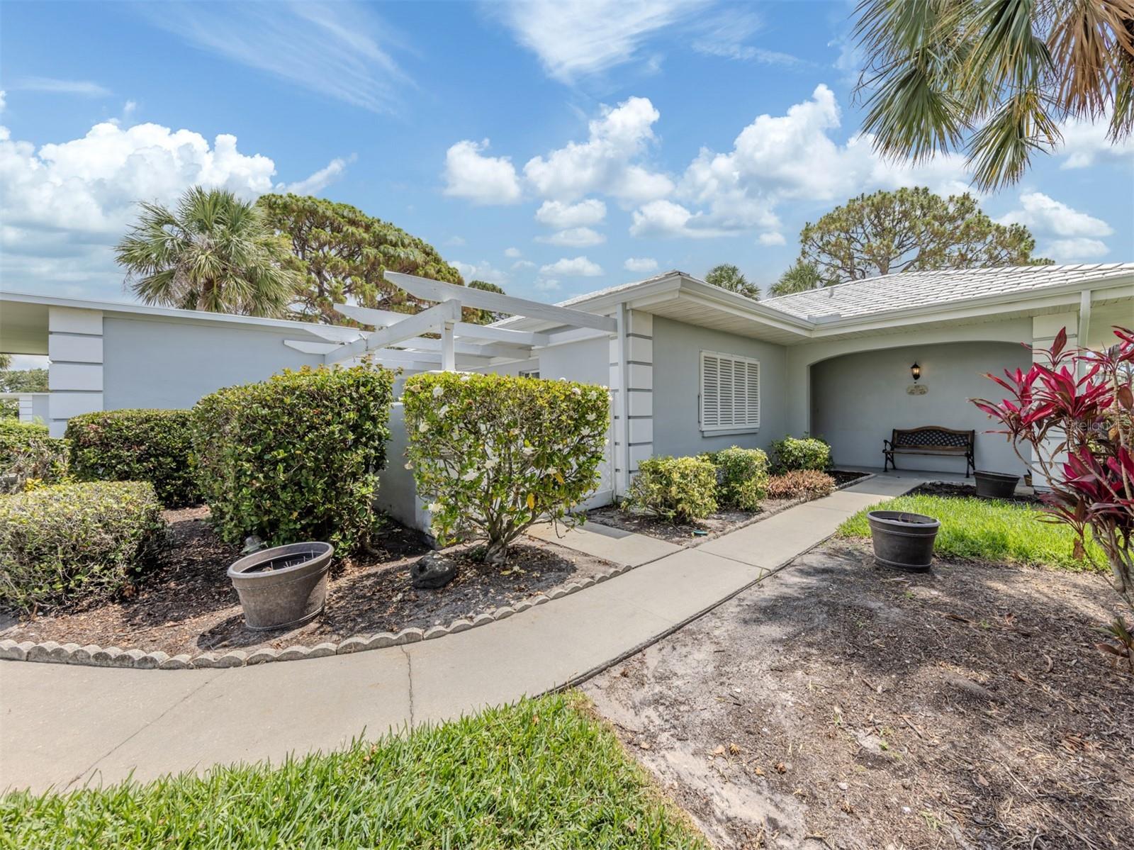 Image 3 of 85 For 232 Cerromar Way 38