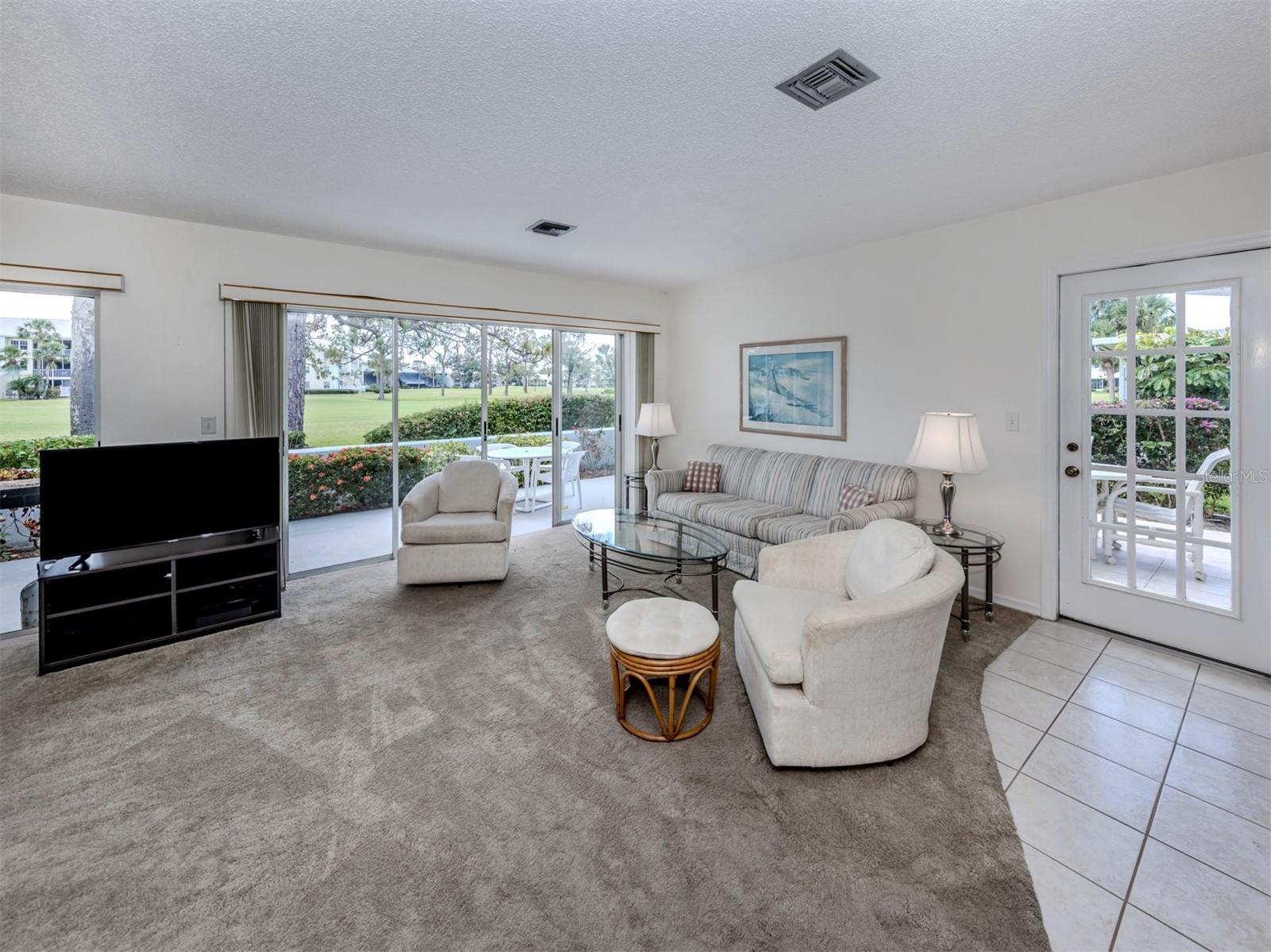 Image 7 of 85 For 232 Cerromar Way 38