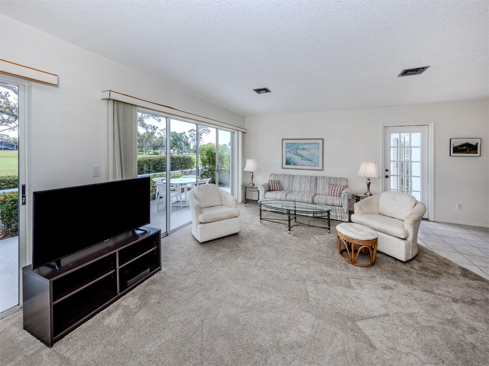 Image 8 of 85 For 232 Cerromar Way 38