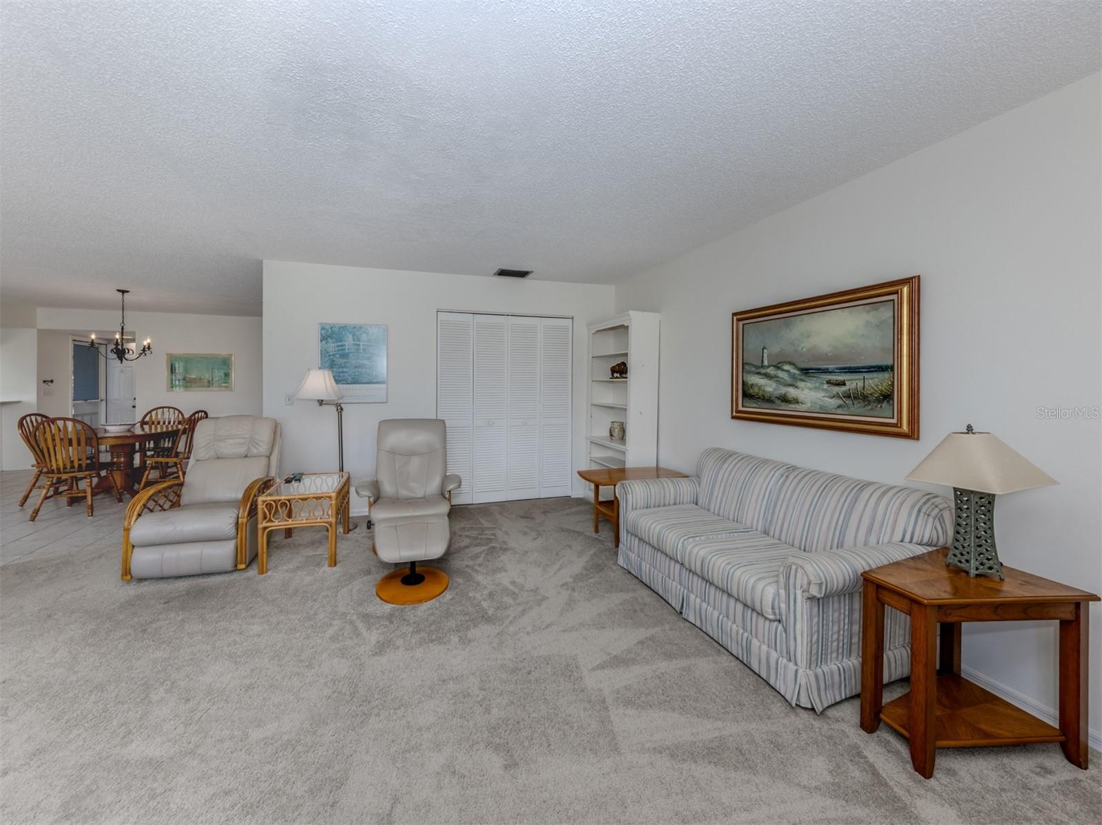 Image 9 of 85 For 232 Cerromar Way 38