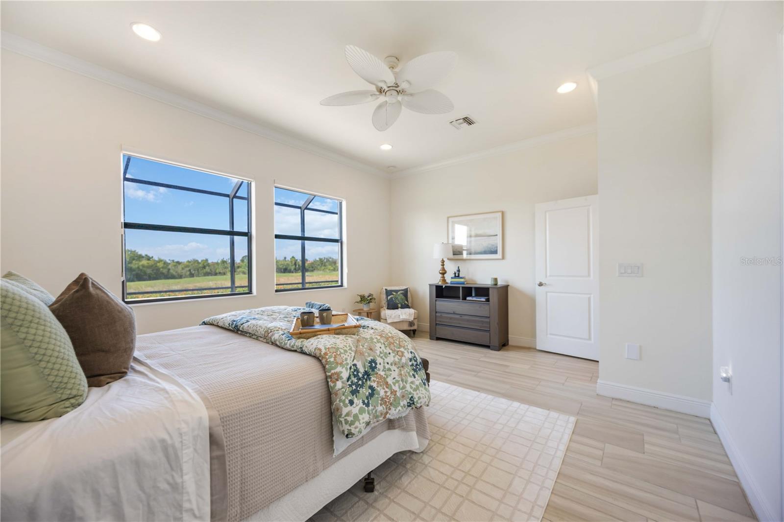 Image 22 of 77 For 23493 Copperleaf Drive