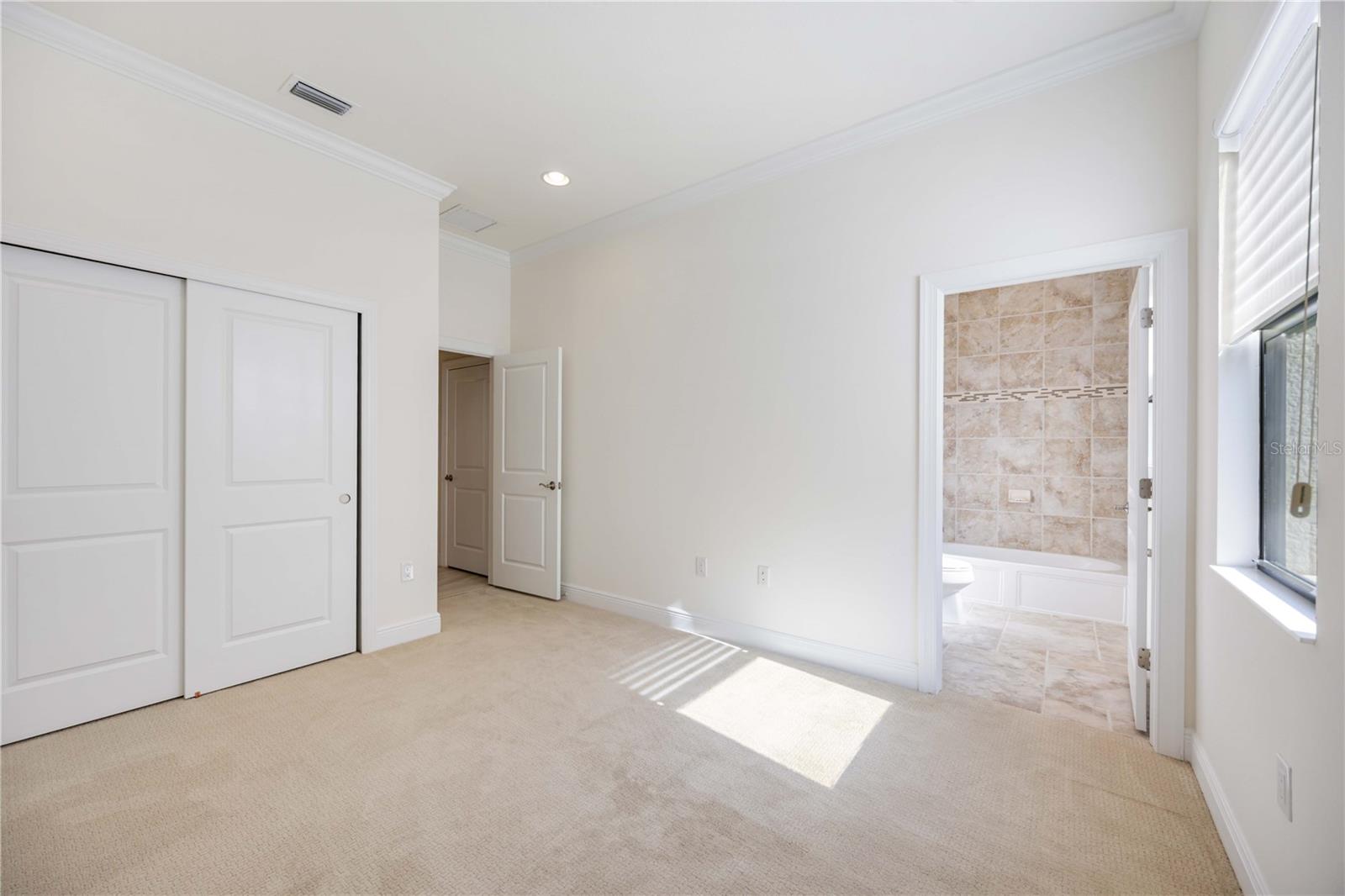Image 33 of 77 For 23493 Copperleaf Drive