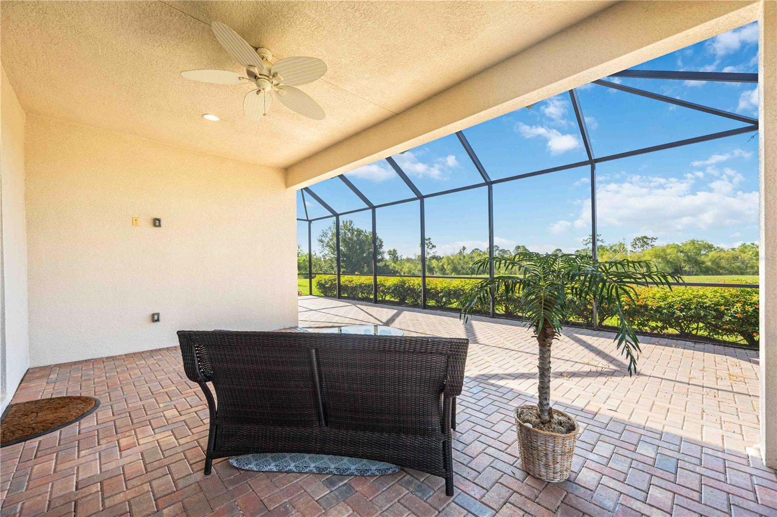 Image 40 of 77 For 23493 Copperleaf Drive