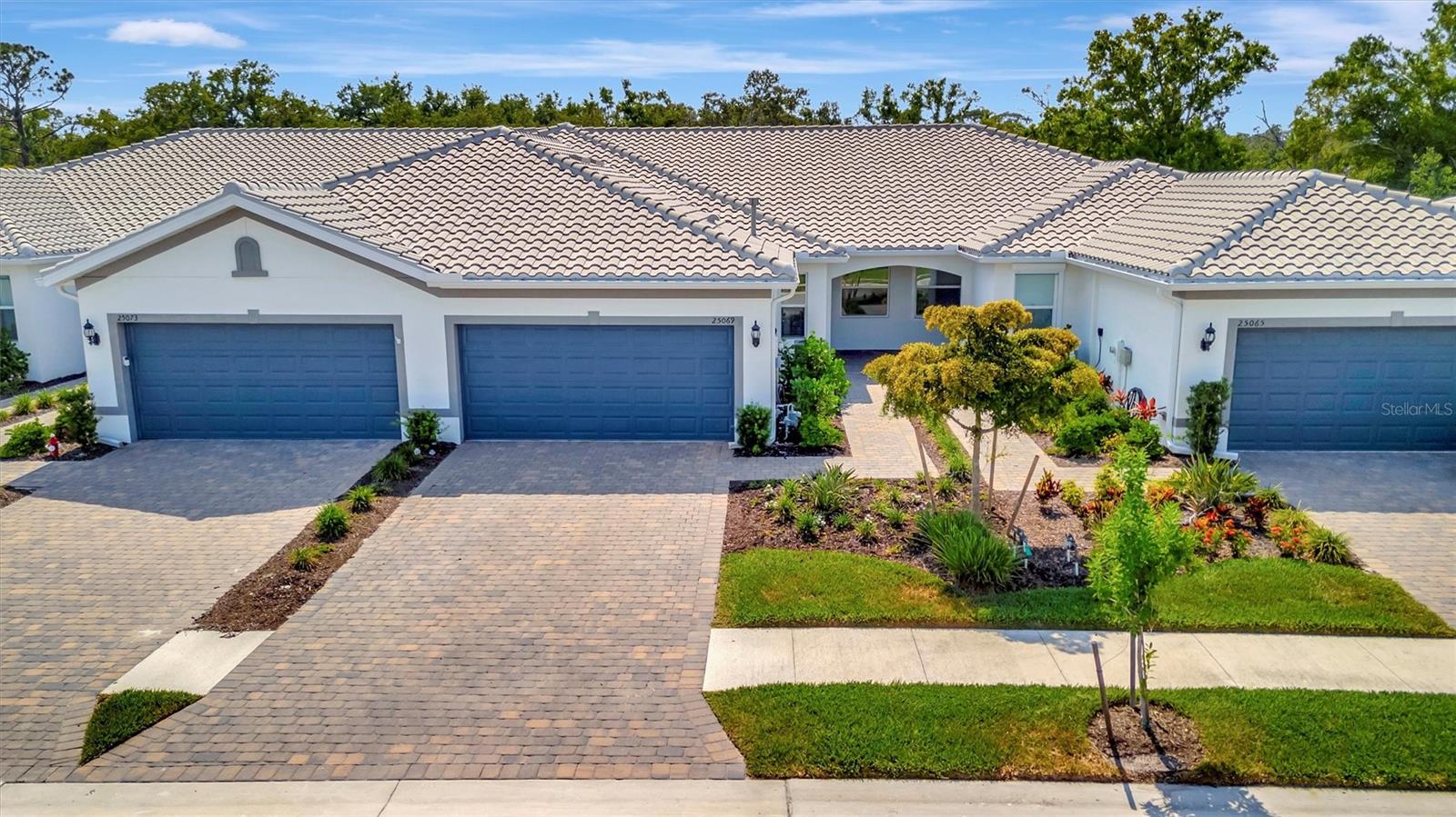 Image 2 of 59 For 25069 Pearl Lake Circle