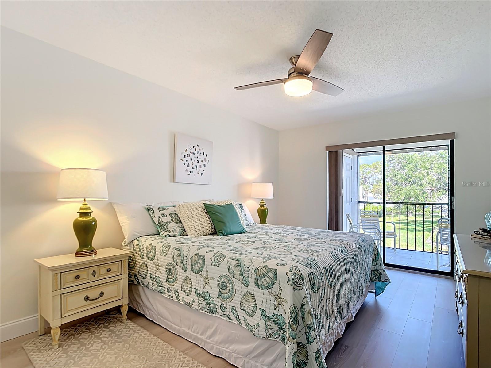 Image 14 of 23 For 1730 Manasota Beach Road 212