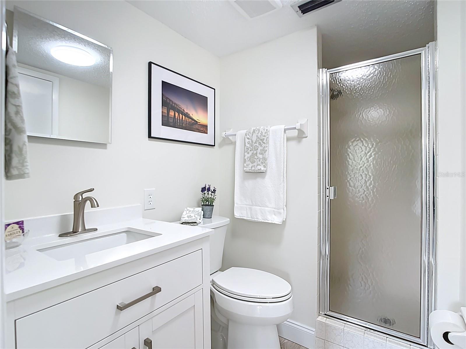 Image 21 of 23 For 1730 Manasota Beach Road 212