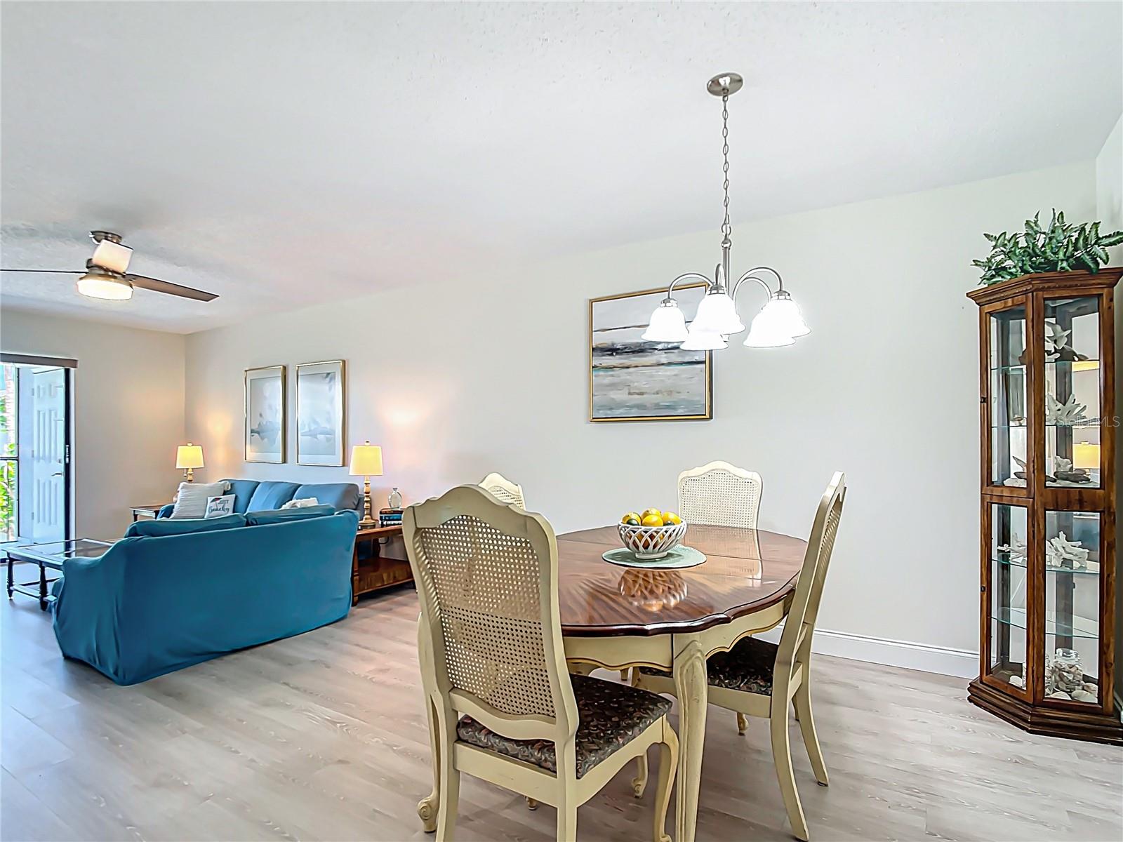 Image 9 of 23 For 1730 Manasota Beach Road 212