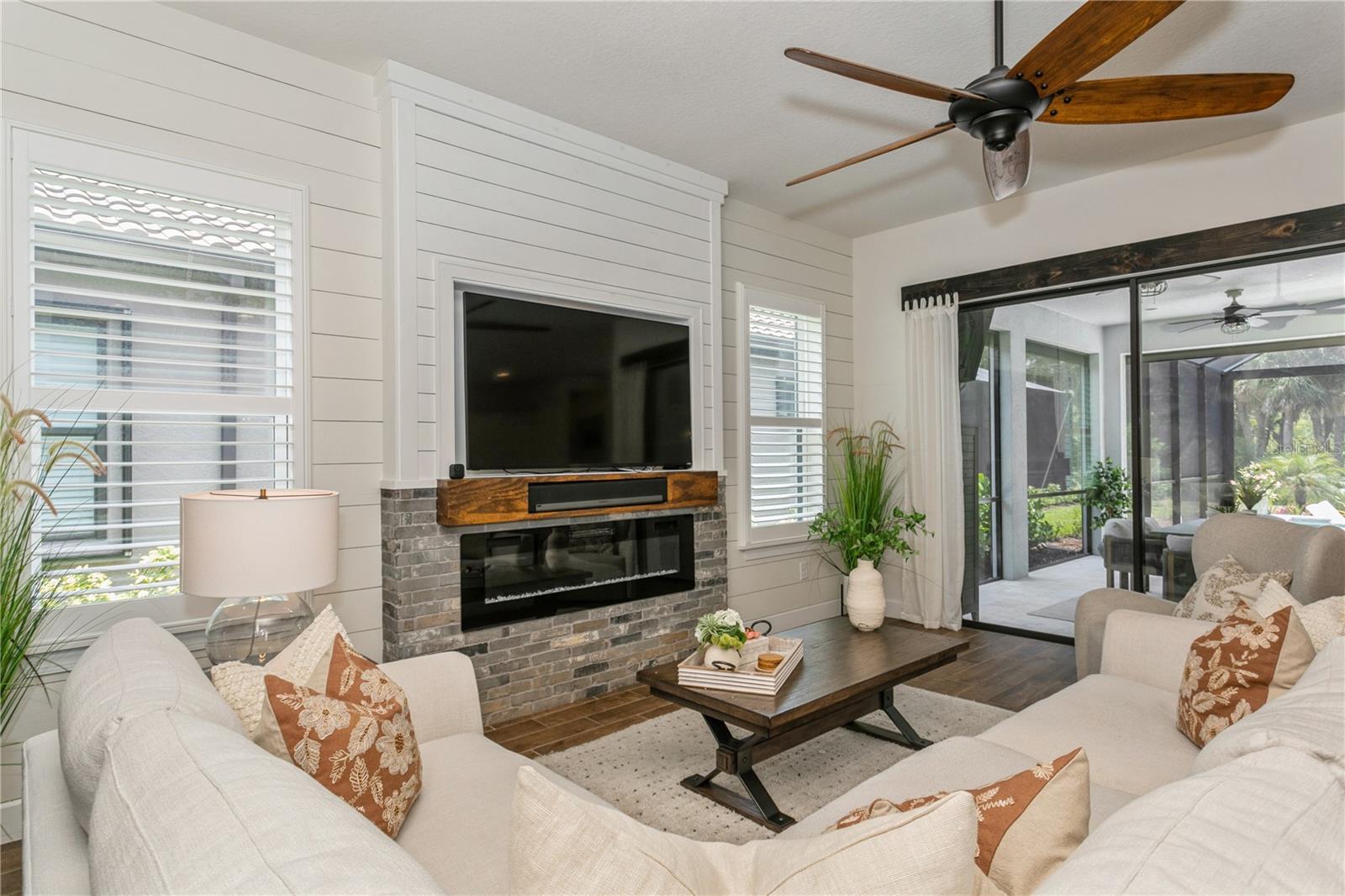 Image 16 of 70 For 5581 Piccolo Street