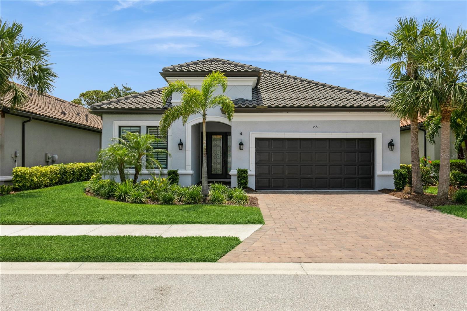 Image 3 of 70 For 5581 Piccolo Street