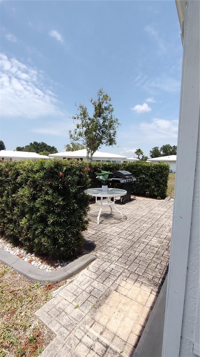 Image 20 of 24 For 570 Circlewood Drive Q8