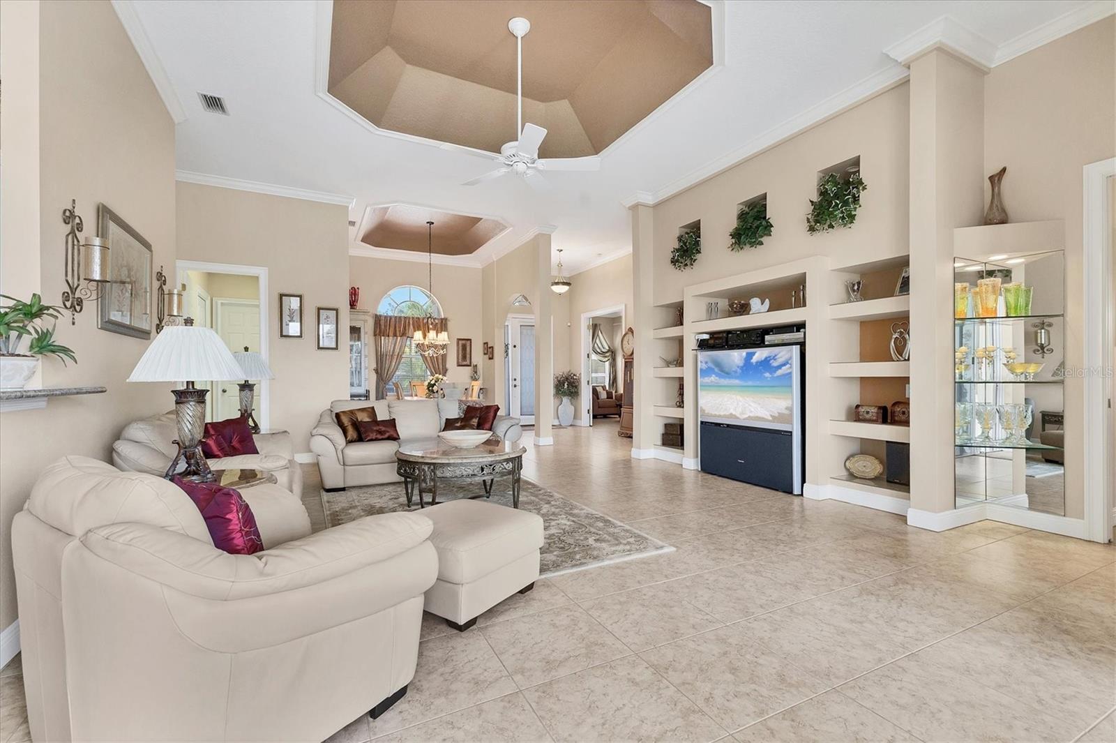 Image 10 of 42 For 4403 Via Del Villetti Drive