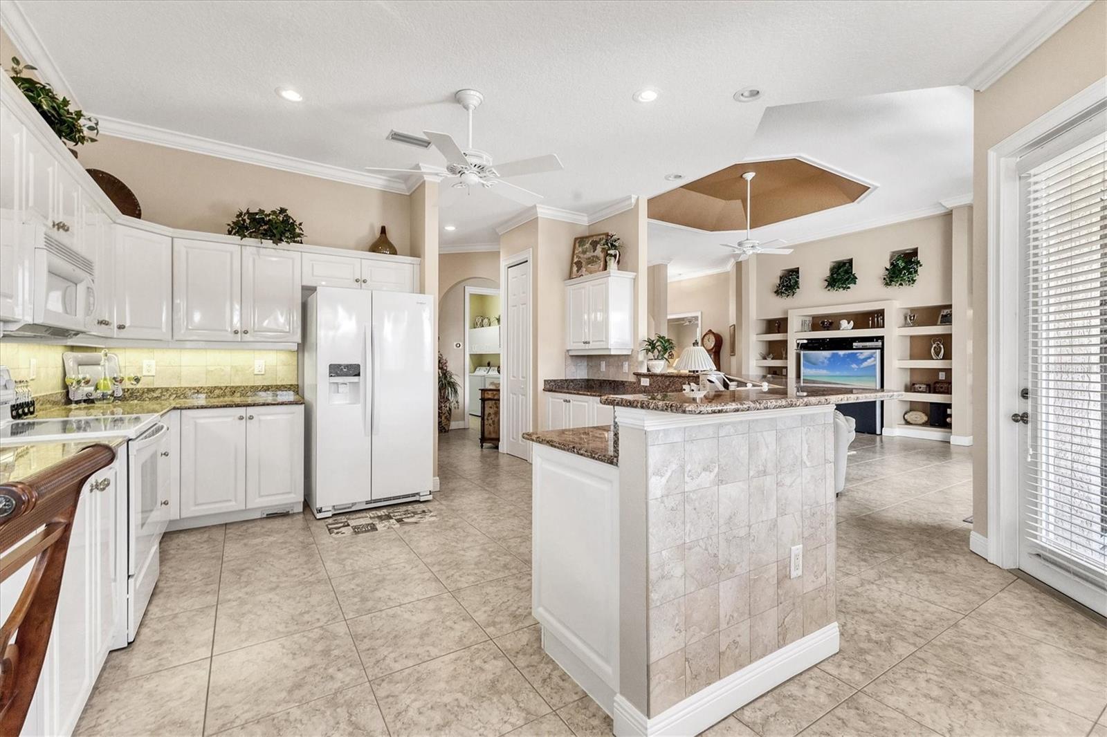 Image 11 of 42 For 4403 Via Del Villetti Drive