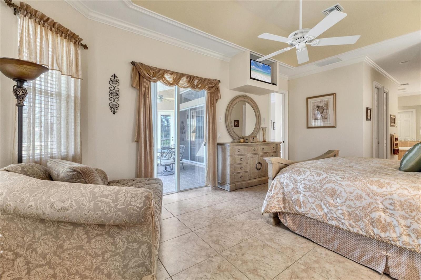 Image 17 of 42 For 4403 Via Del Villetti Drive