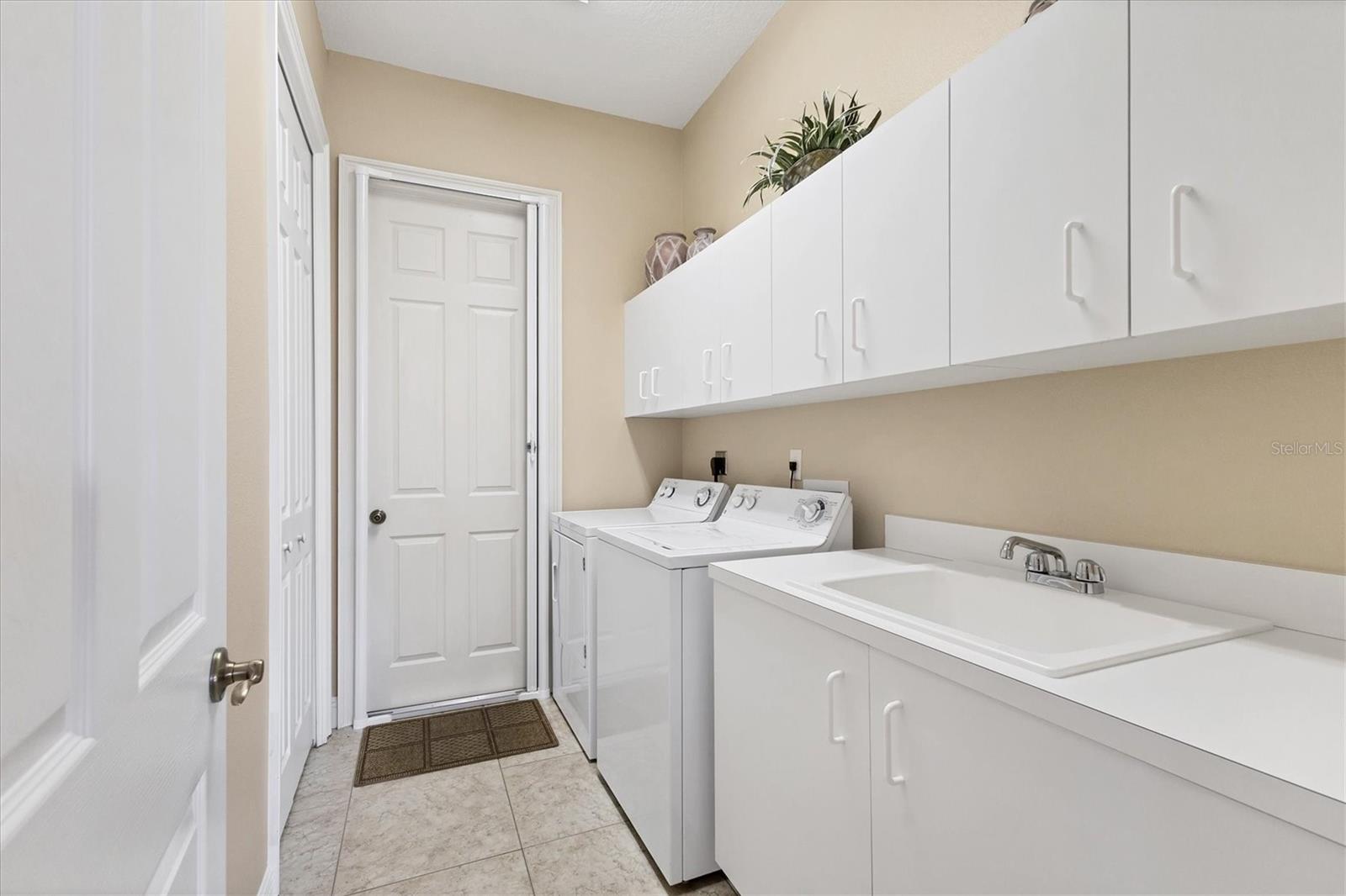 Image 24 of 42 For 4403 Via Del Villetti Drive