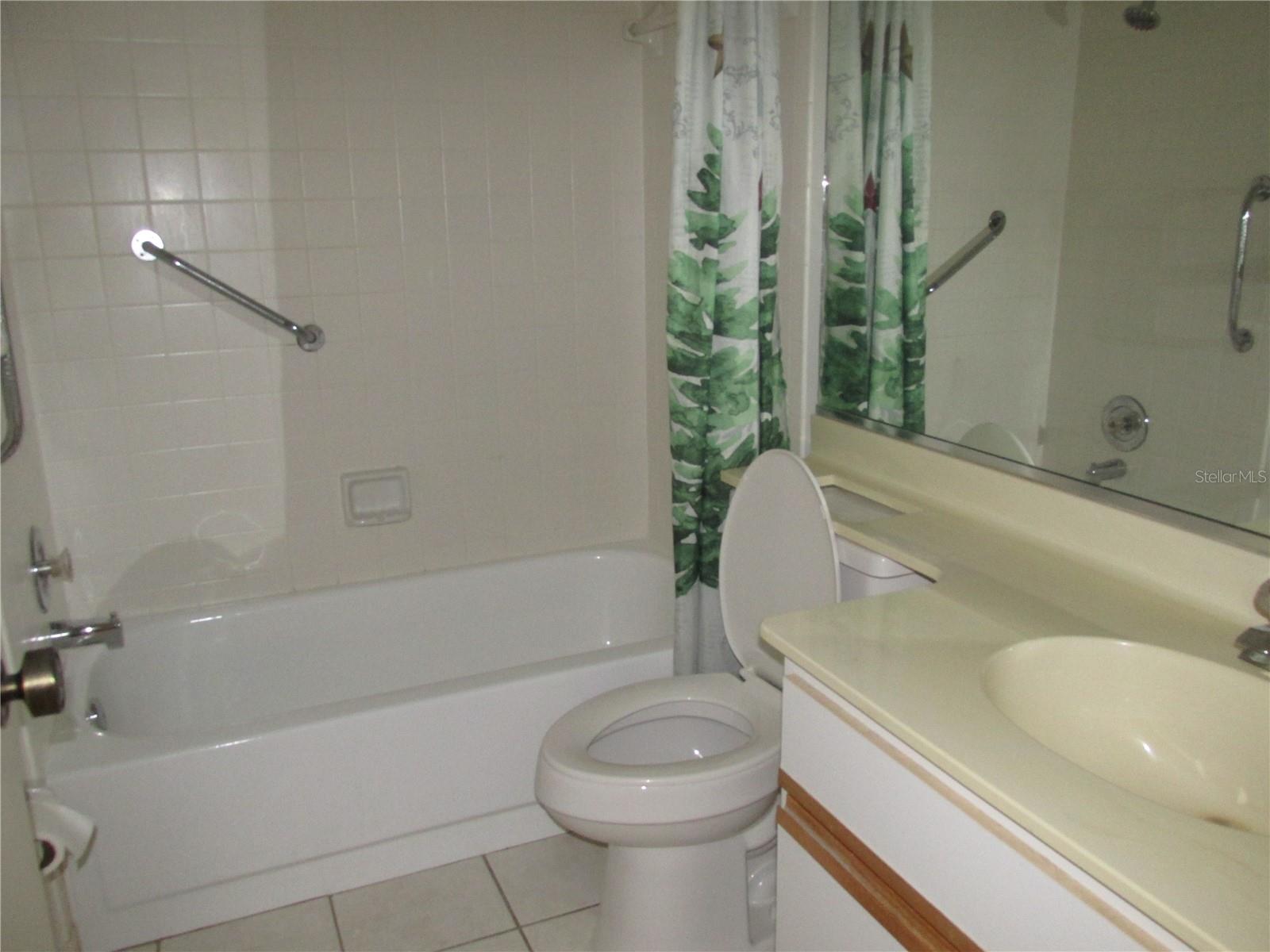 Image 16 of 24 For 740 White Pine Tree Road 101