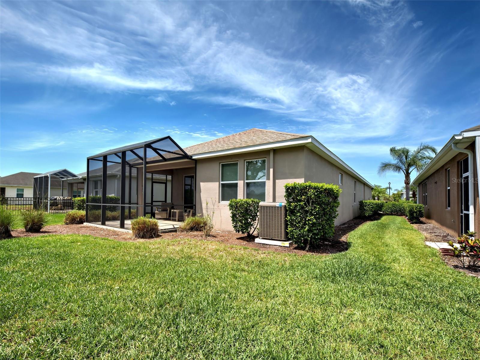 Image 15 of 42 For 25784 Grayton Avenue