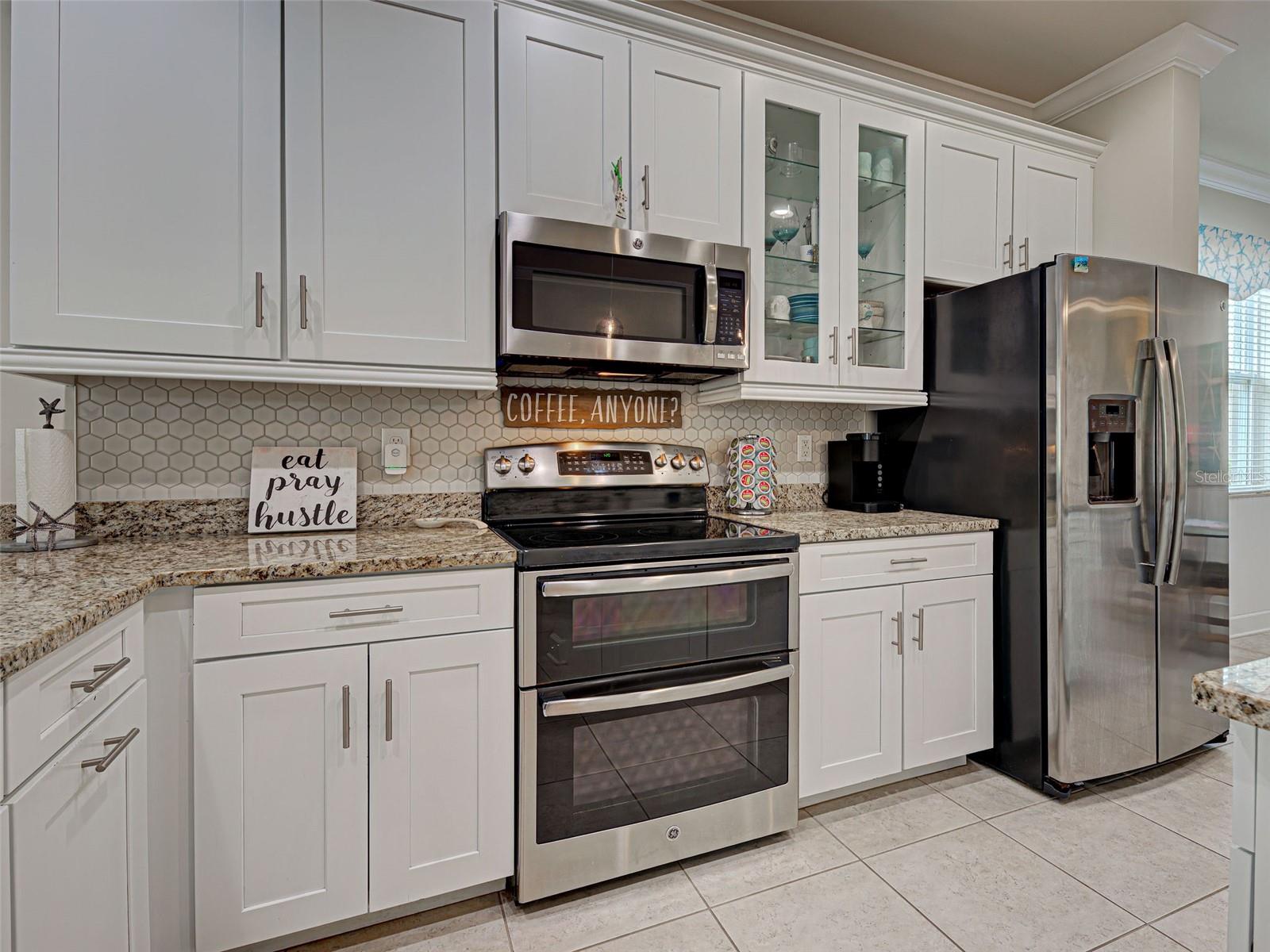 Image 28 of 42 For 25784 Grayton Avenue