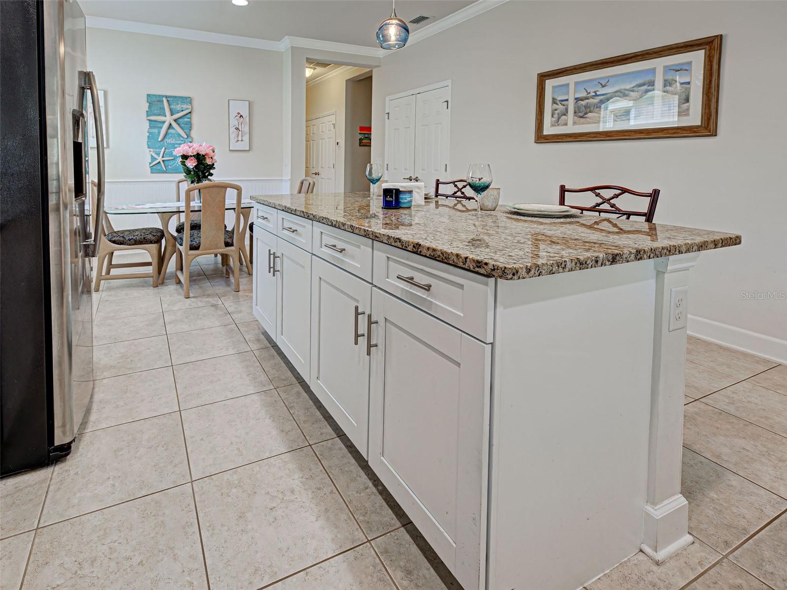 Image 33 of 42 For 25784 Grayton Avenue
