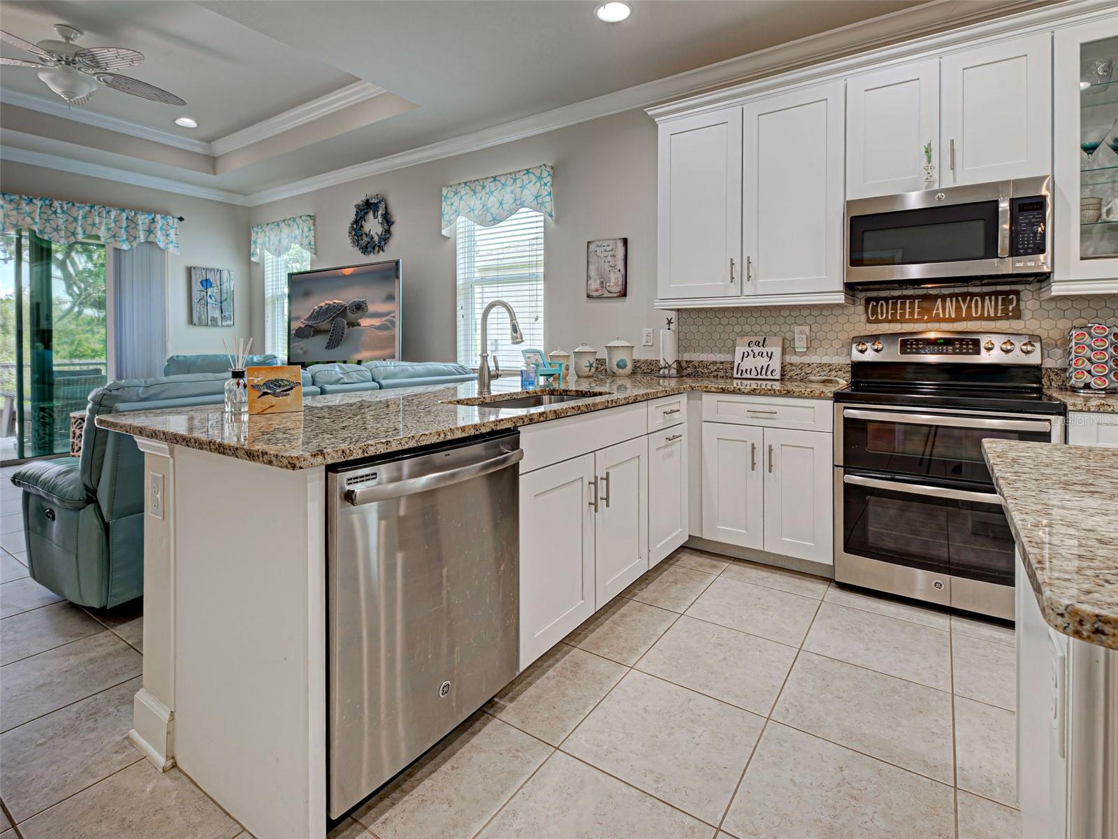 Image 37 of 42 For 25784 Grayton Avenue