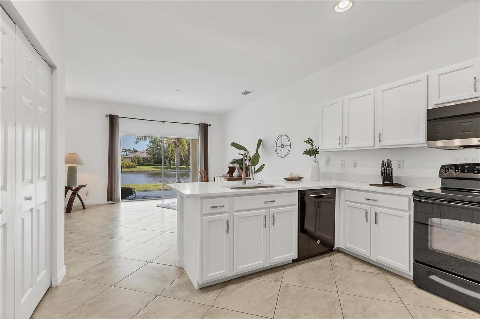 Image 11 of 38 For 24849 Pennington Terrace