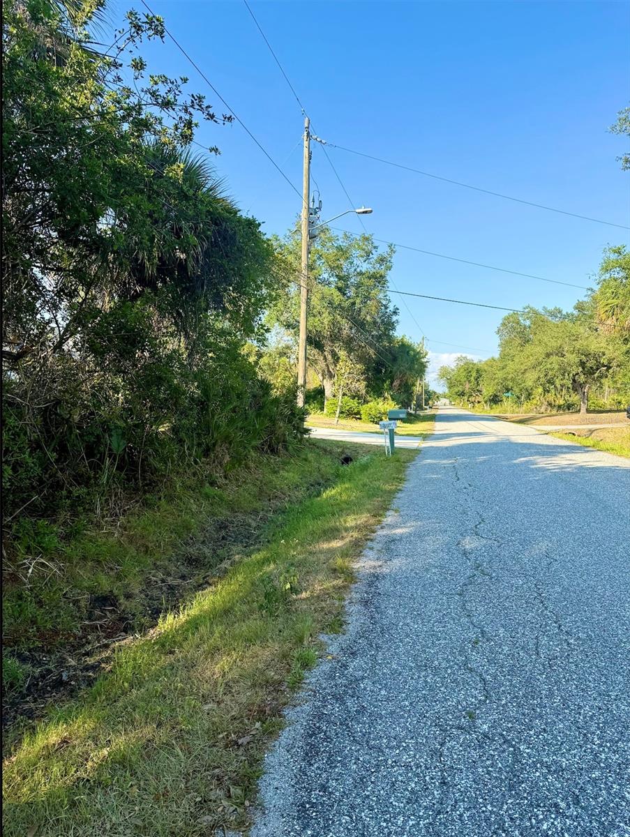 Image 5 of 9 For De Miranda Avenue