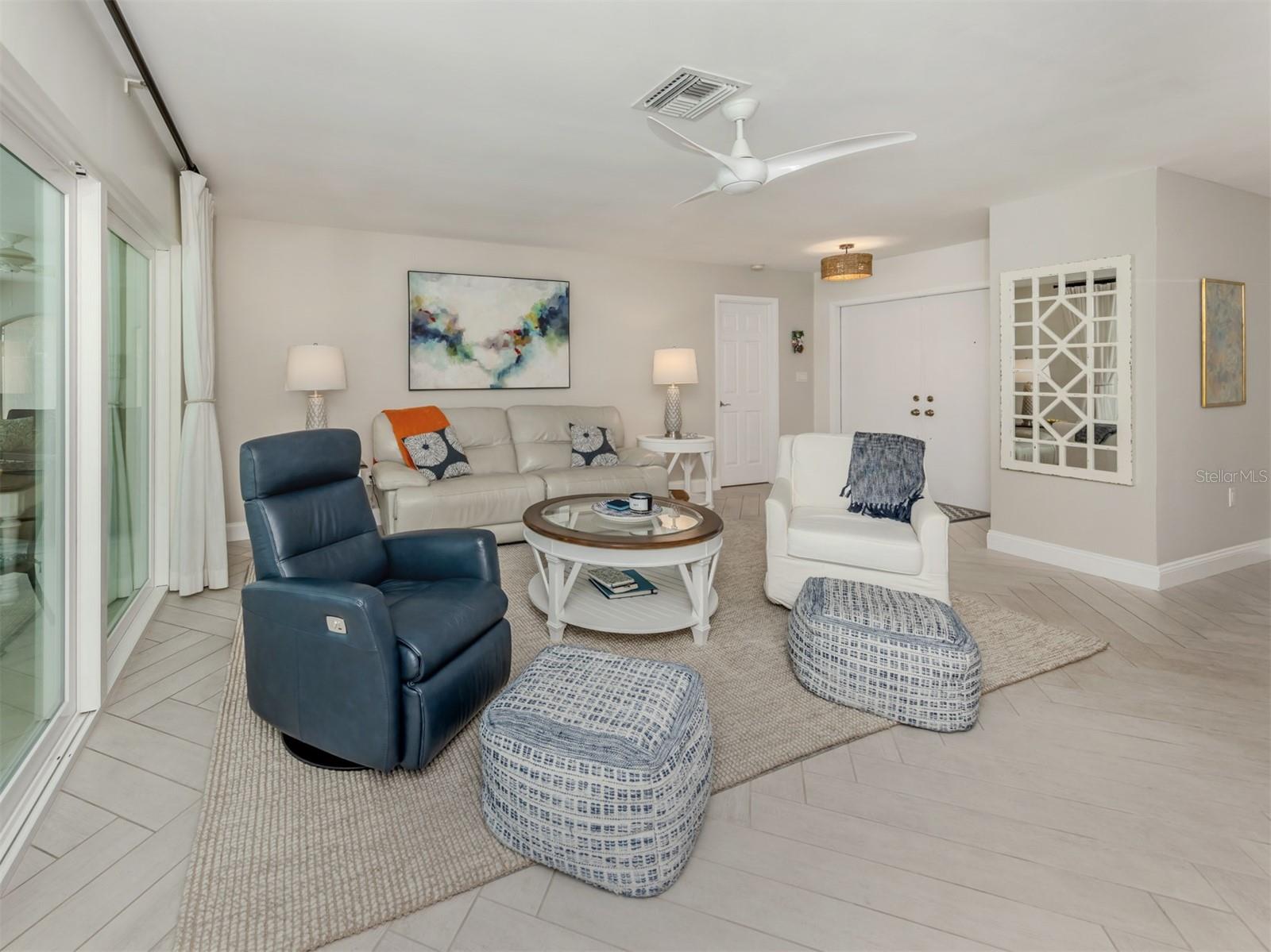 Image 7 of 69 For 1234 Paradise Way