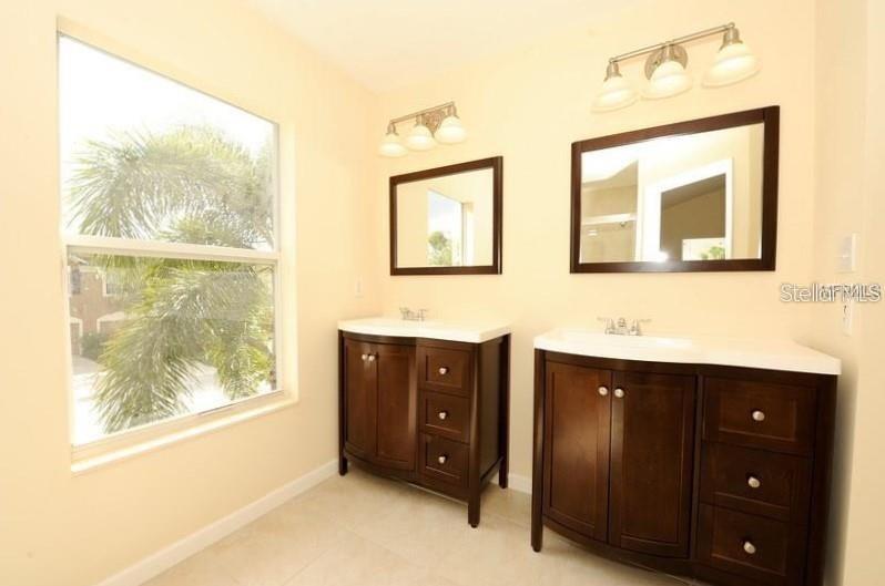 Image 10 of 14 For 8367 72nd Street E