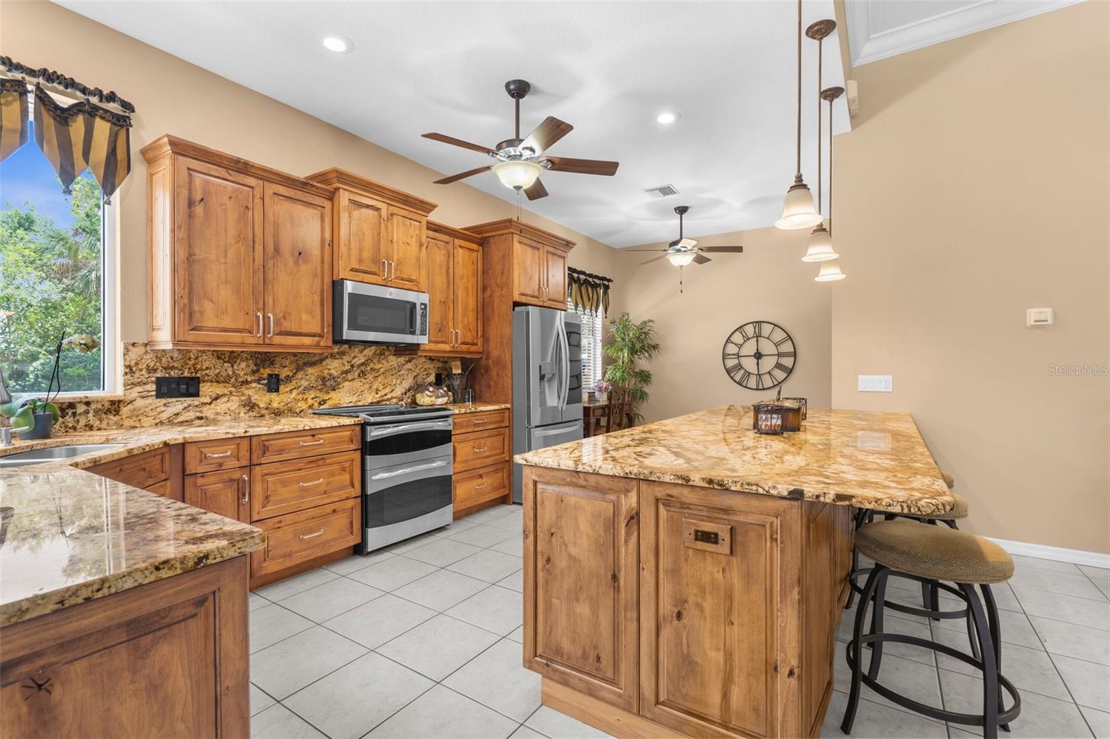 Image 14 of 98 For 3950 Pepper Lane