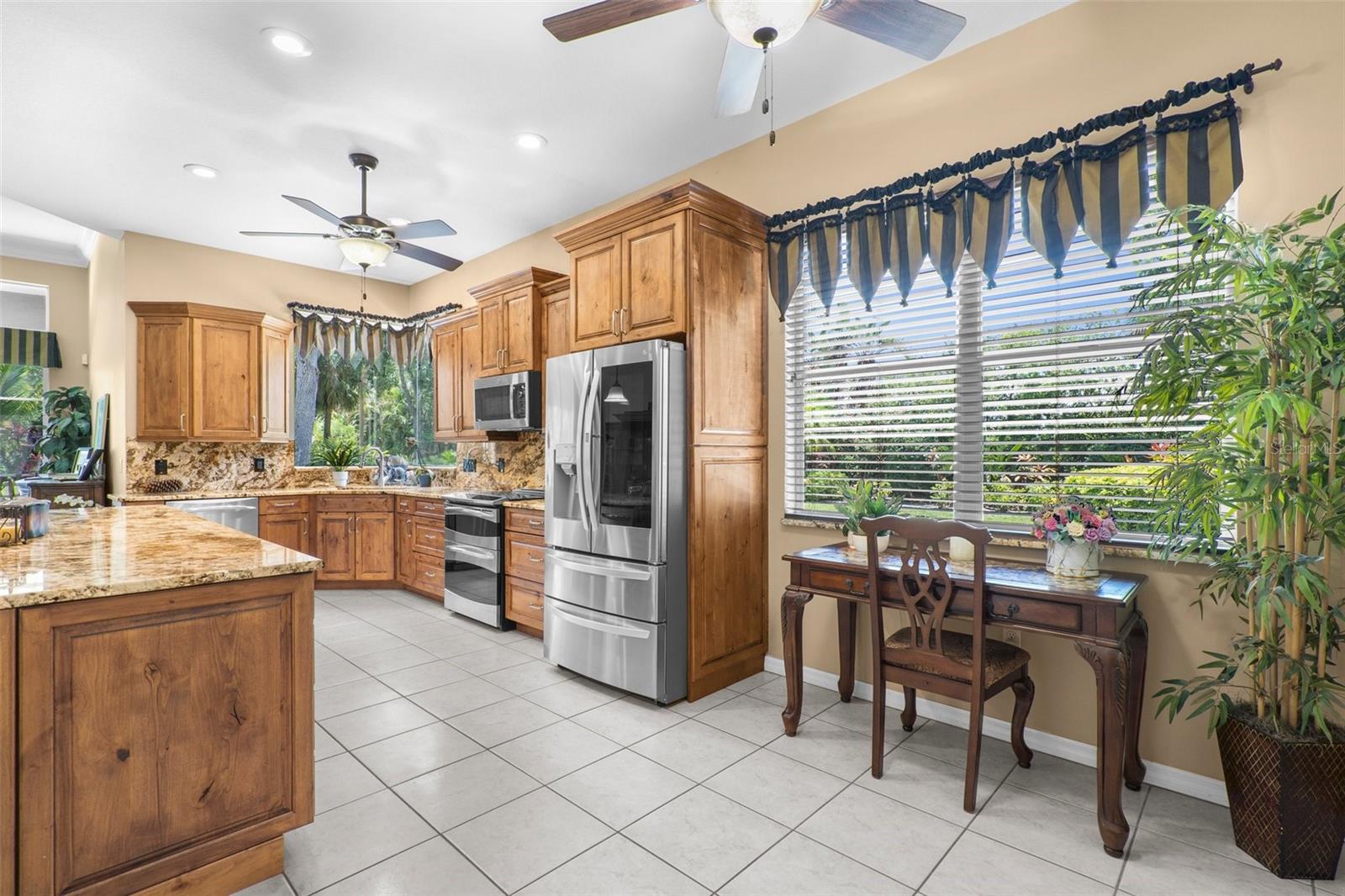 Image 17 of 98 For 3950 Pepper Lane