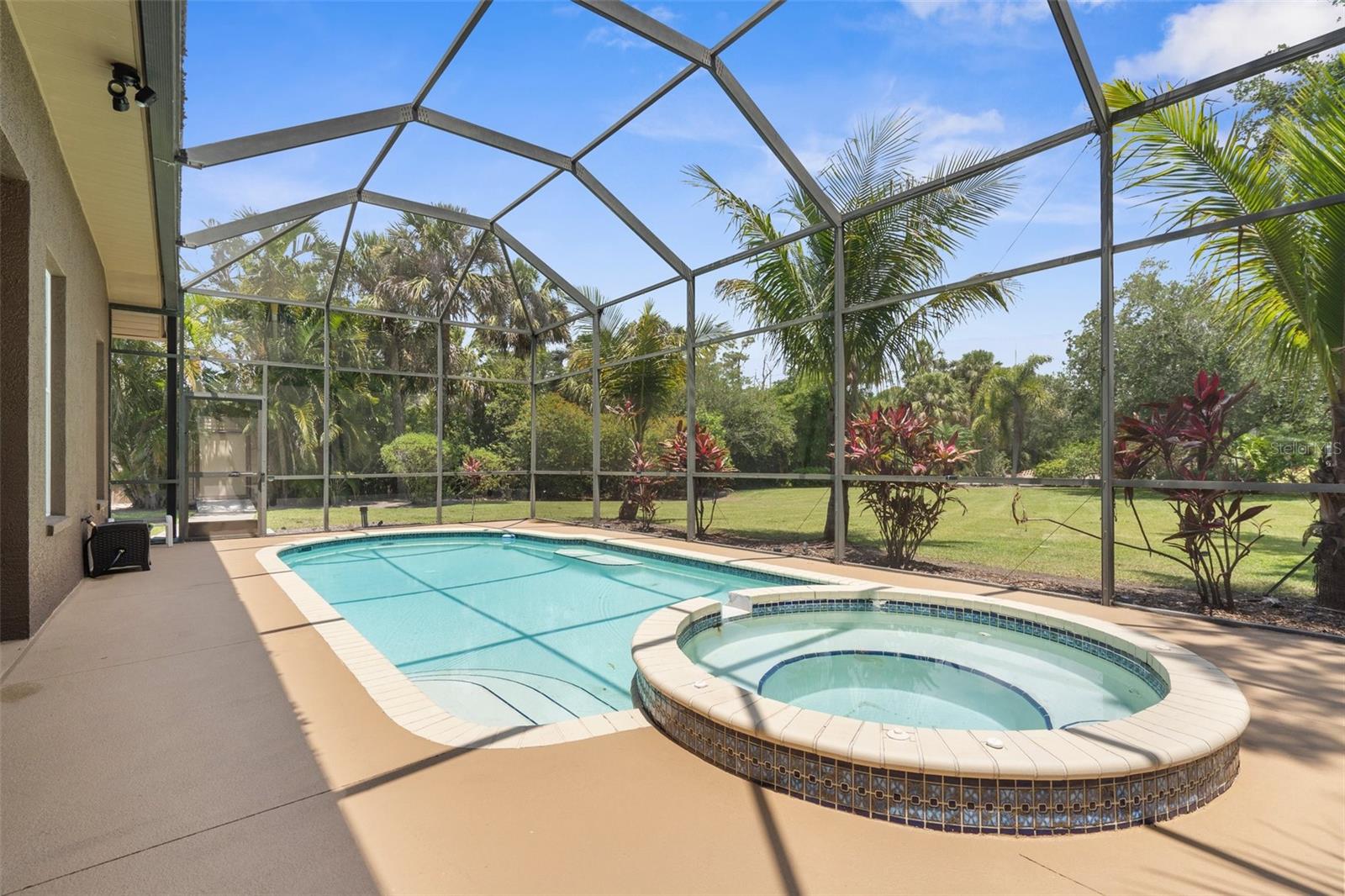 Image 3 of 98 For 3950 Pepper Lane