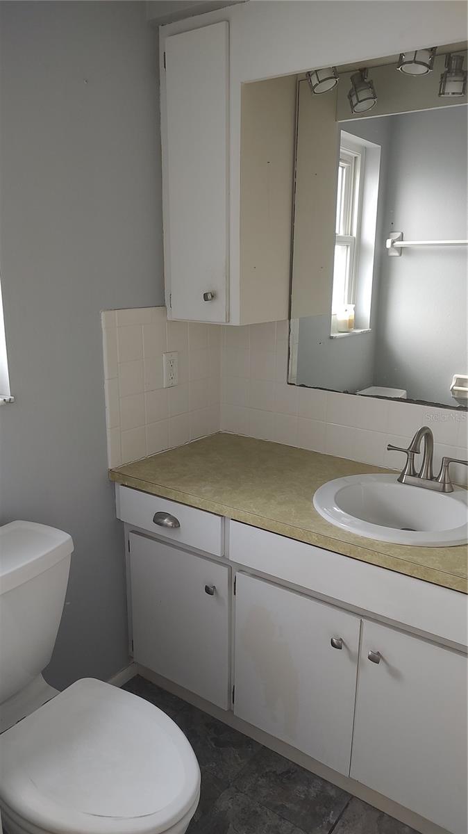 Image 15 of 18 For 1001 Sandlewood Drive