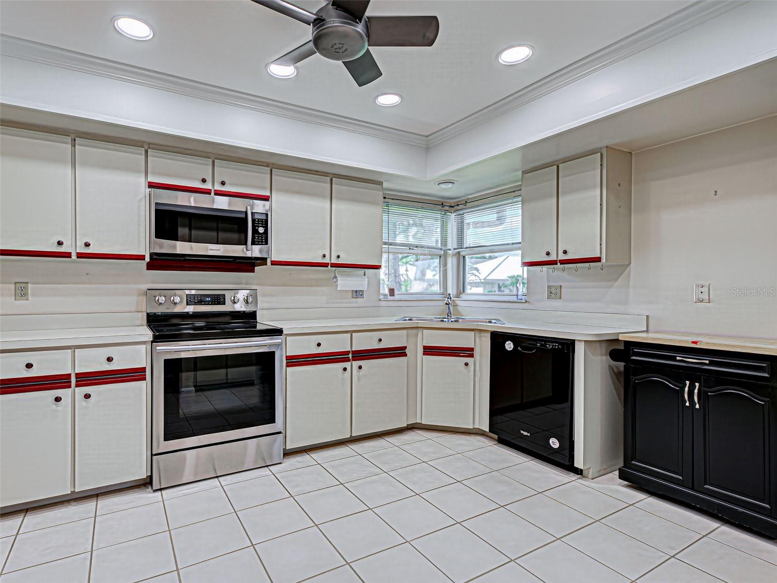 Image 30 of 76 For 3141 Heron Shores Drive