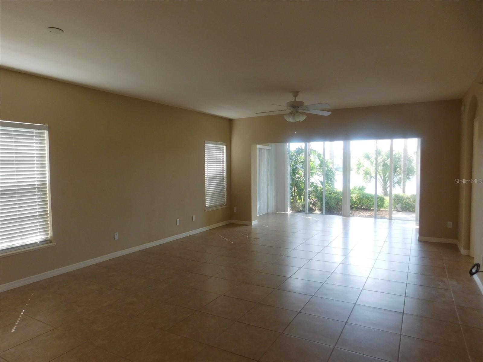 Image 4 of 13 For 442 Sunset Lake Boulevard 101