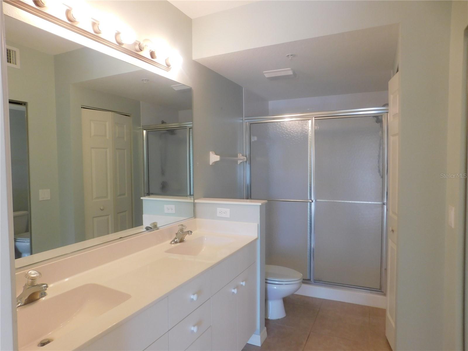 Image 8 of 13 For 442 Sunset Lake Boulevard 101