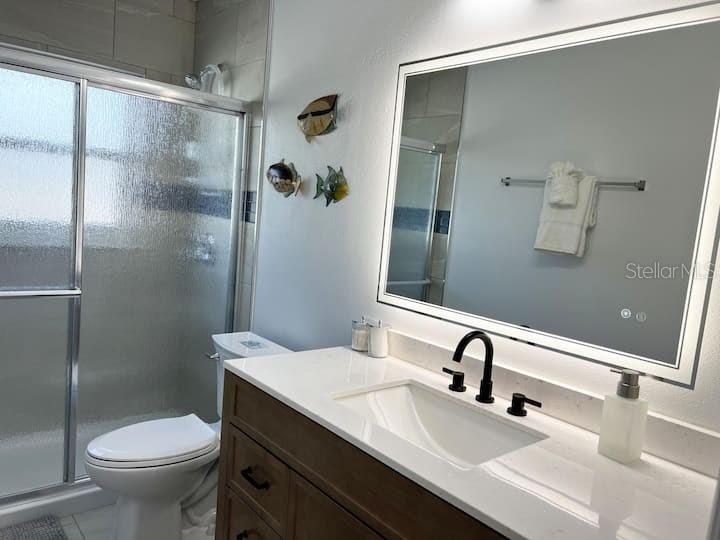 Image 7 of 12 For 3155 Waterside Drive B